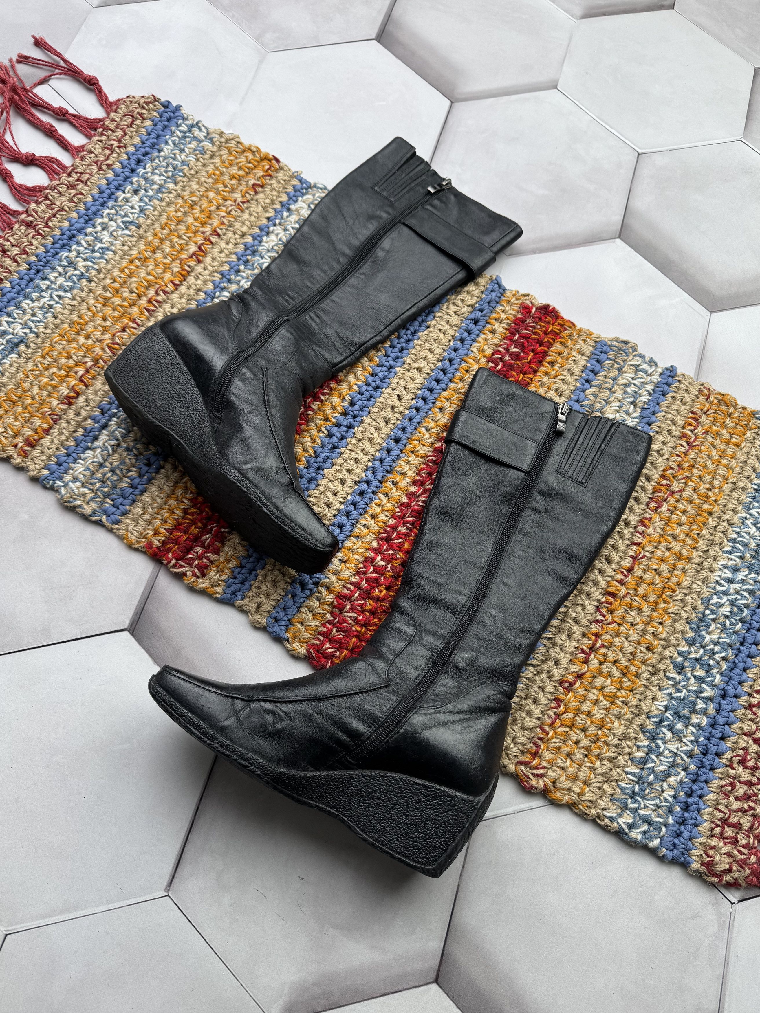 Japanese Brand Vintage Leather Futuristic Boots With Straps (E4) Size US 7 / IT 37 - 4 Thumbnail