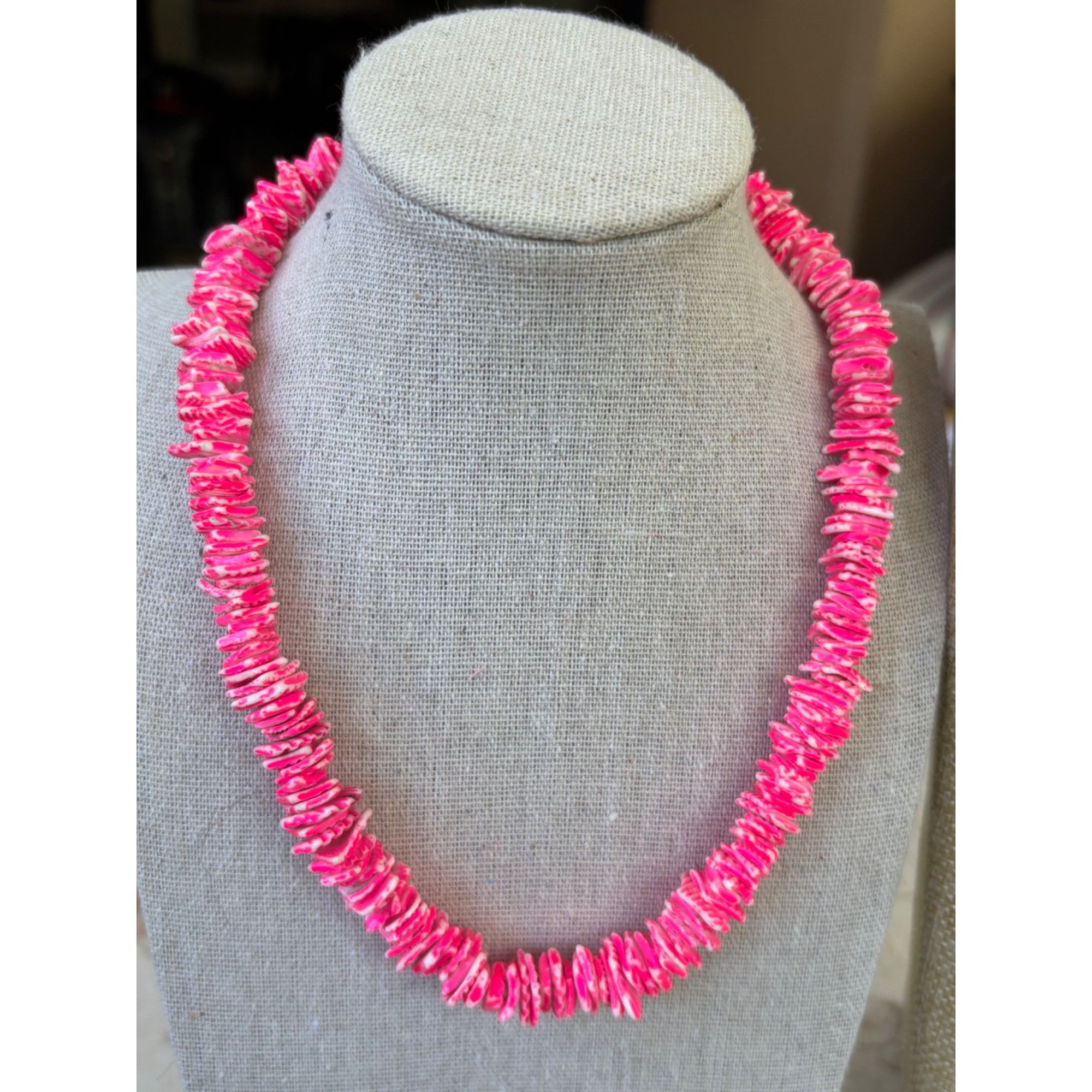 Other Black Beaded Necklace With White Turtle Pendant Pink Shell N Size ONE SIZE - 9 Thumbnail