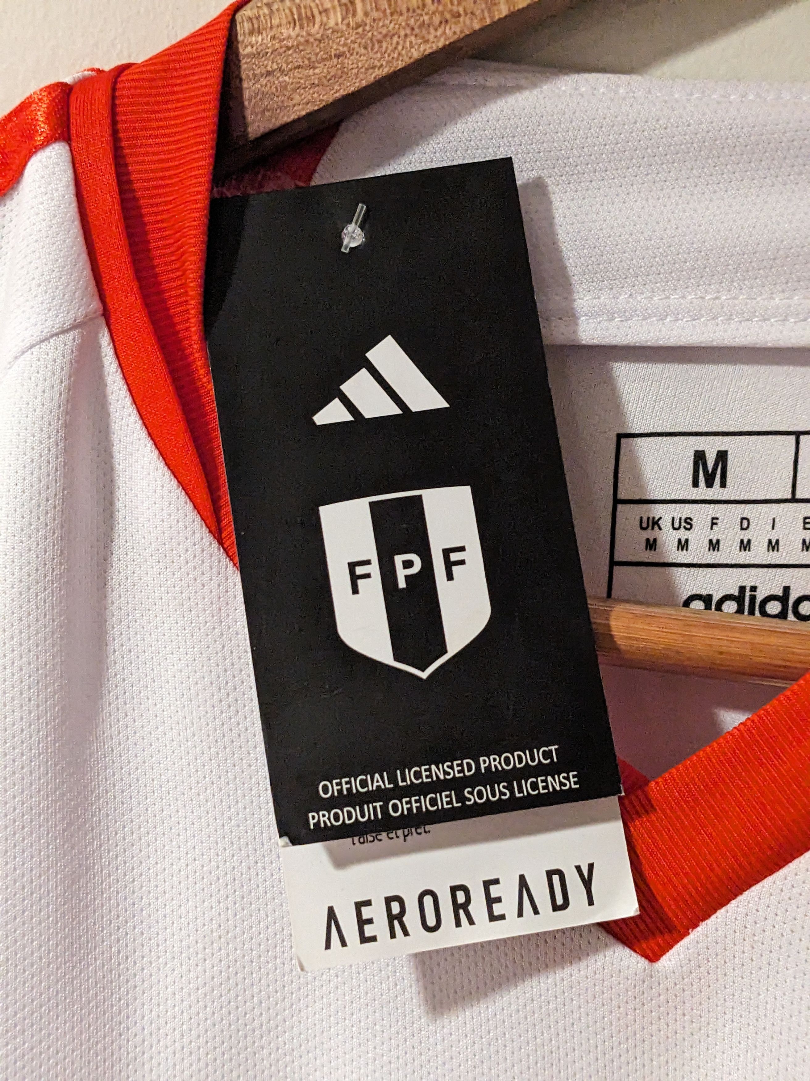 Vintage Adidas George #9 FPF Peru Home Red White Medium Jersey Size US M / EU 48-50 / 2 - 10 Thumbnail