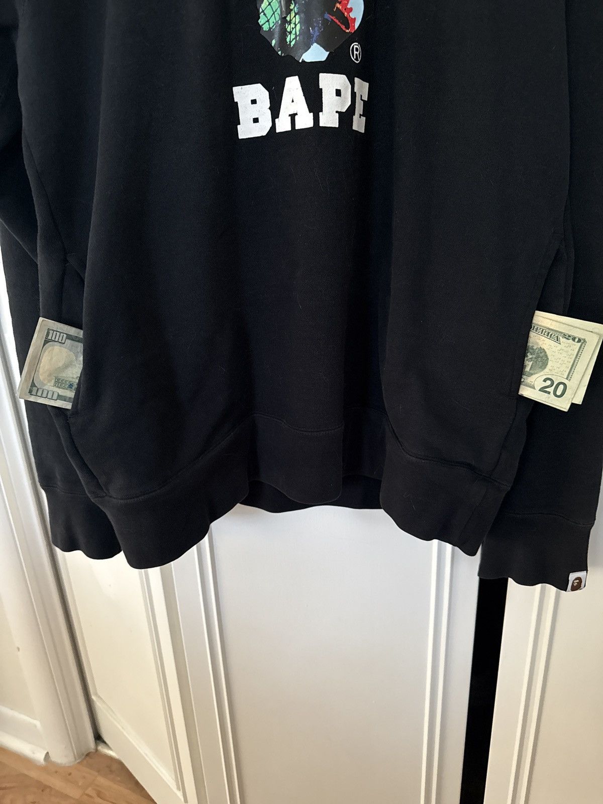 Bape Bape x Alien vs Predator Hoodie Size US L / EU 52-54 / 3 - 5 Thumbnail