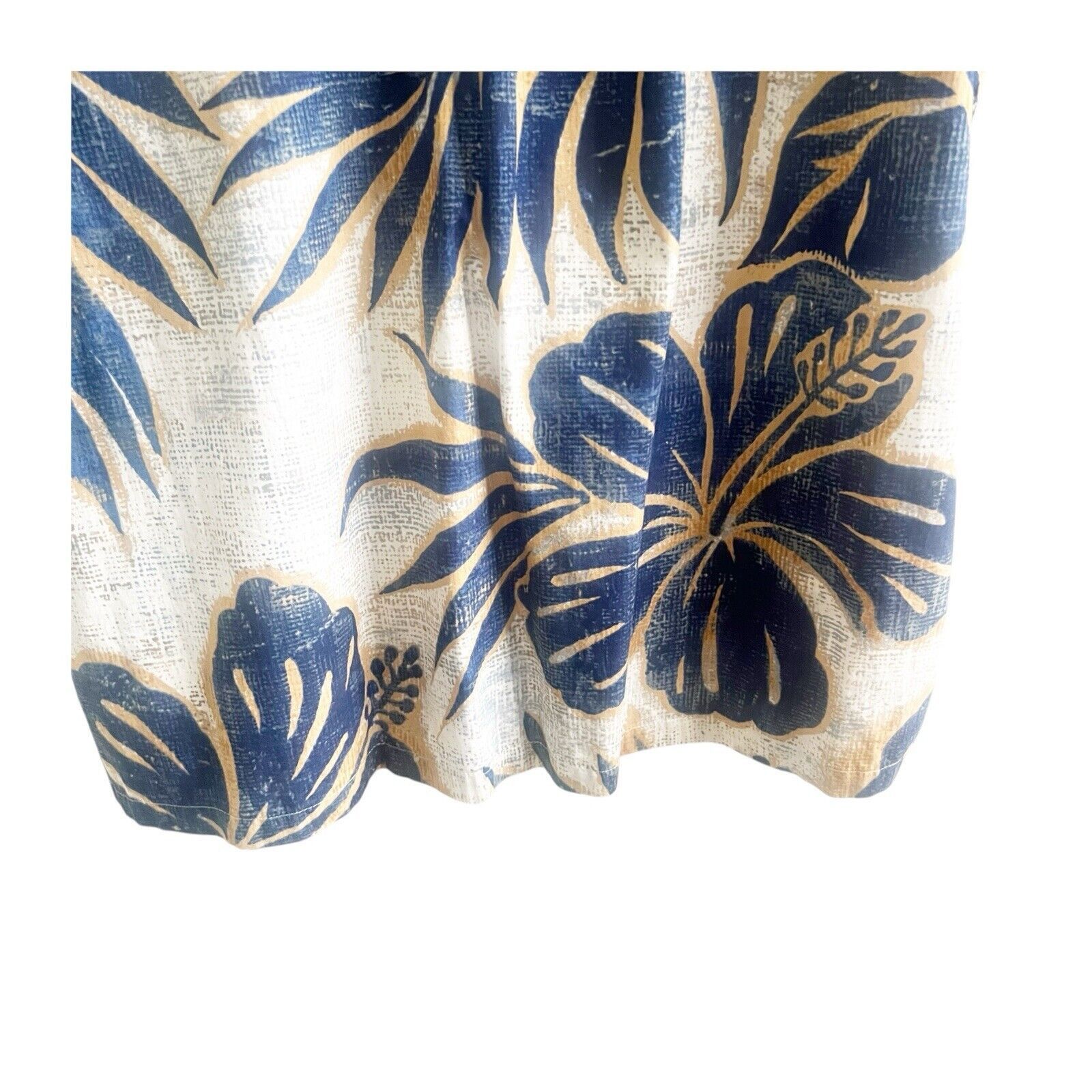 Hilo Hattie Hilo Hattie Men’s Hawaiian Shirt Size XL Tan Blue Cotton Size US XL / EU 56 / 4 - 5 Thumbnail