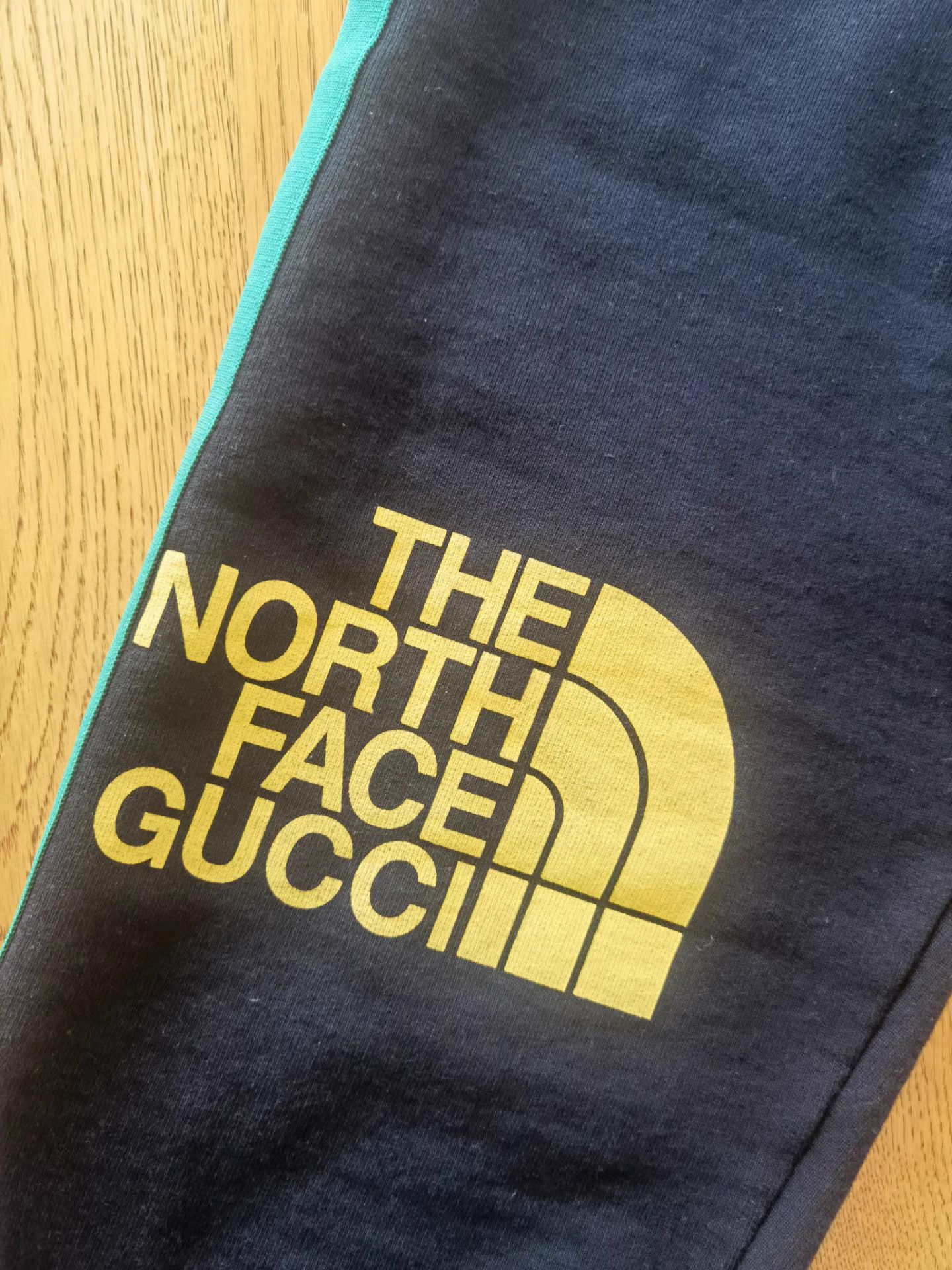 Gucci GUCCI x THE NORTH FACE Collaboration Sweatpants K17 Size US 31 - 3 Thumbnail