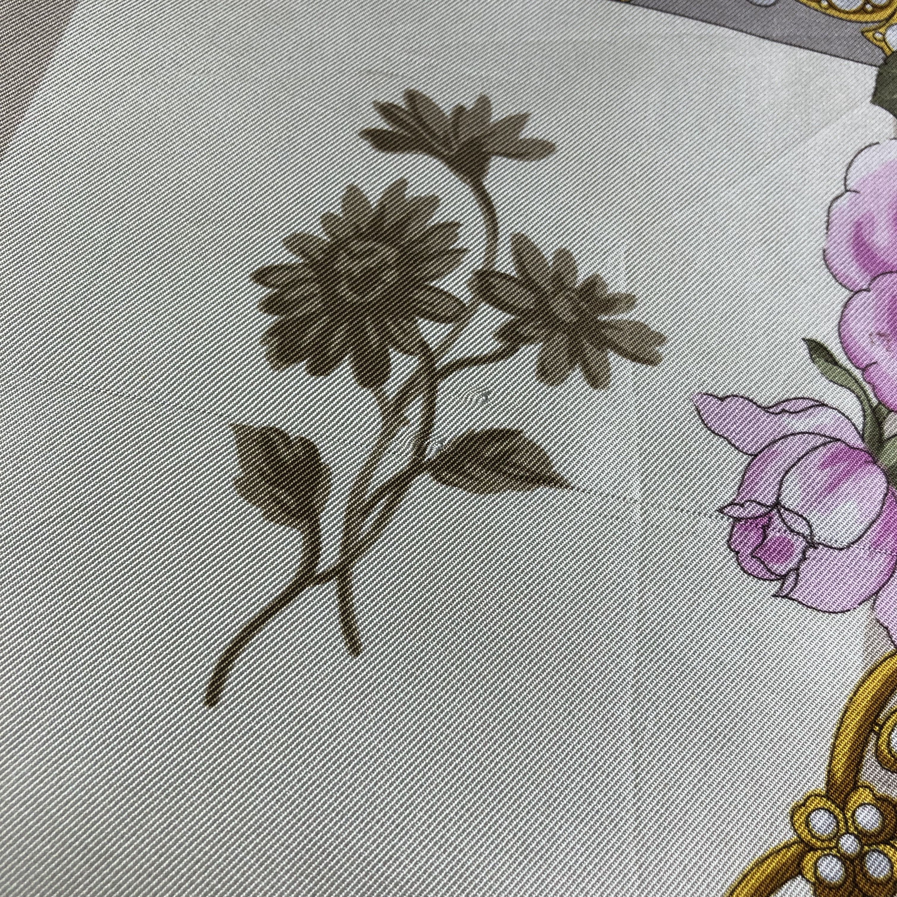Japanese Brand Valentino Floral Luxury Silk Scarf M480 Size ONE SIZE - 12 Thumbnail