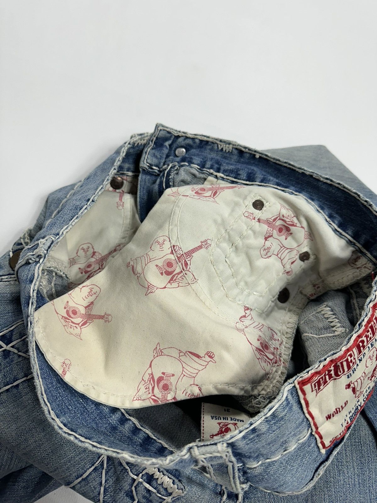 True Religion True Religion Bobby Super T Distressed Denim Size US 31 - 16 Thumbnail
