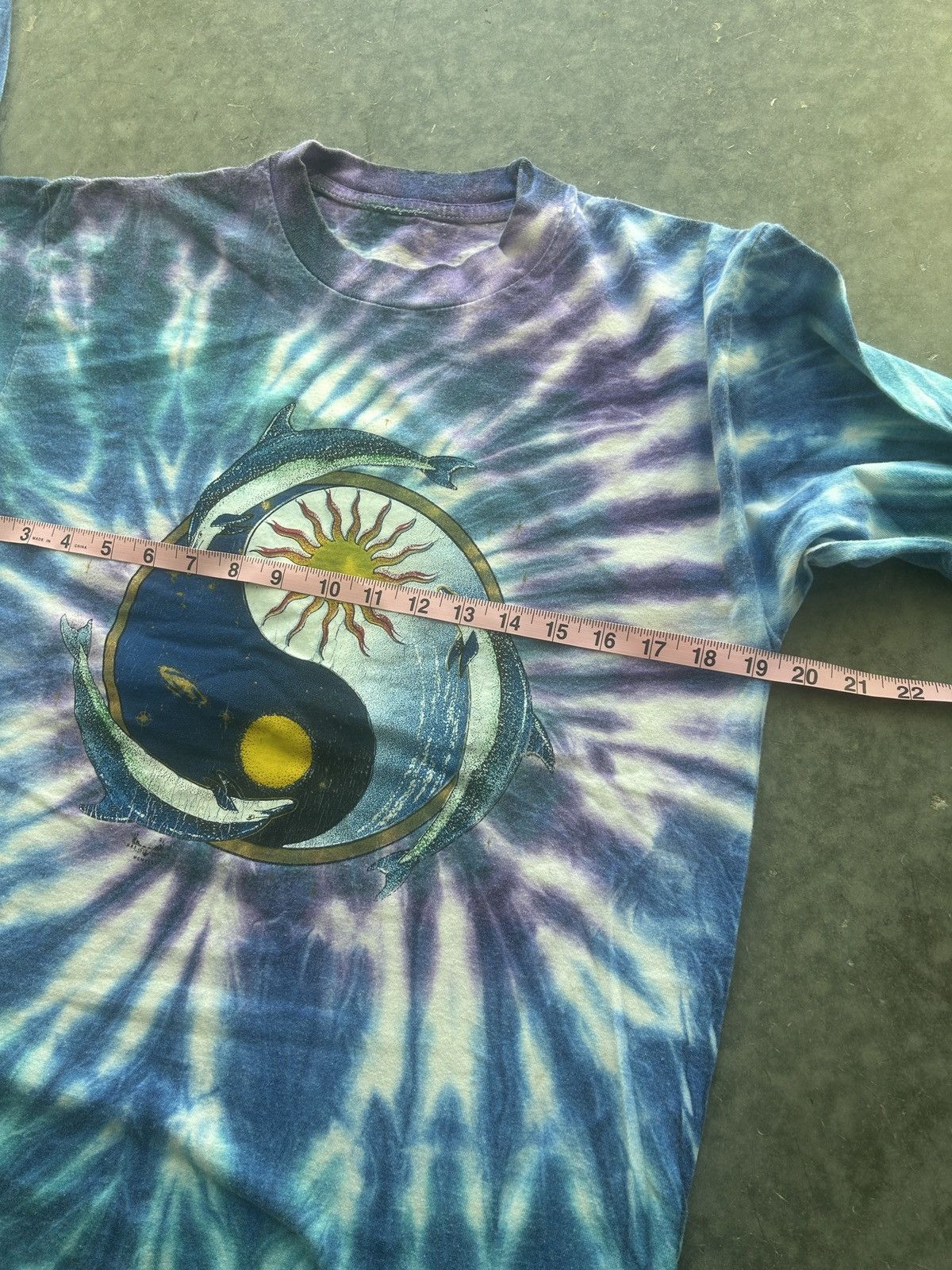 Vintage Vintage 90s Yin Yang Dolphin Graphic Tee Longsleeve Size US M / EU 48-50 / 2 - 6 Thumbnail
