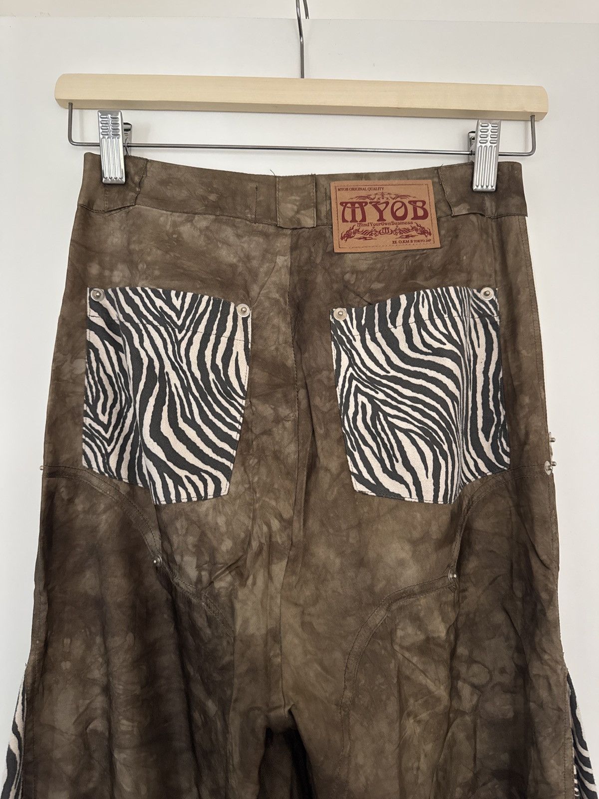 Vintage M.Y.O.B NYC Flared Pants – Zebra Contrast & Tie-Dye Brown Size 25" / US 0 / IT 36 - 4 Thumbnail
