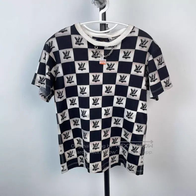 Louis Vuitton Louis Vuitton Black checkerboard chain short sleeve Size US S / EU 44-46 / 1 - 1 Thumbnail