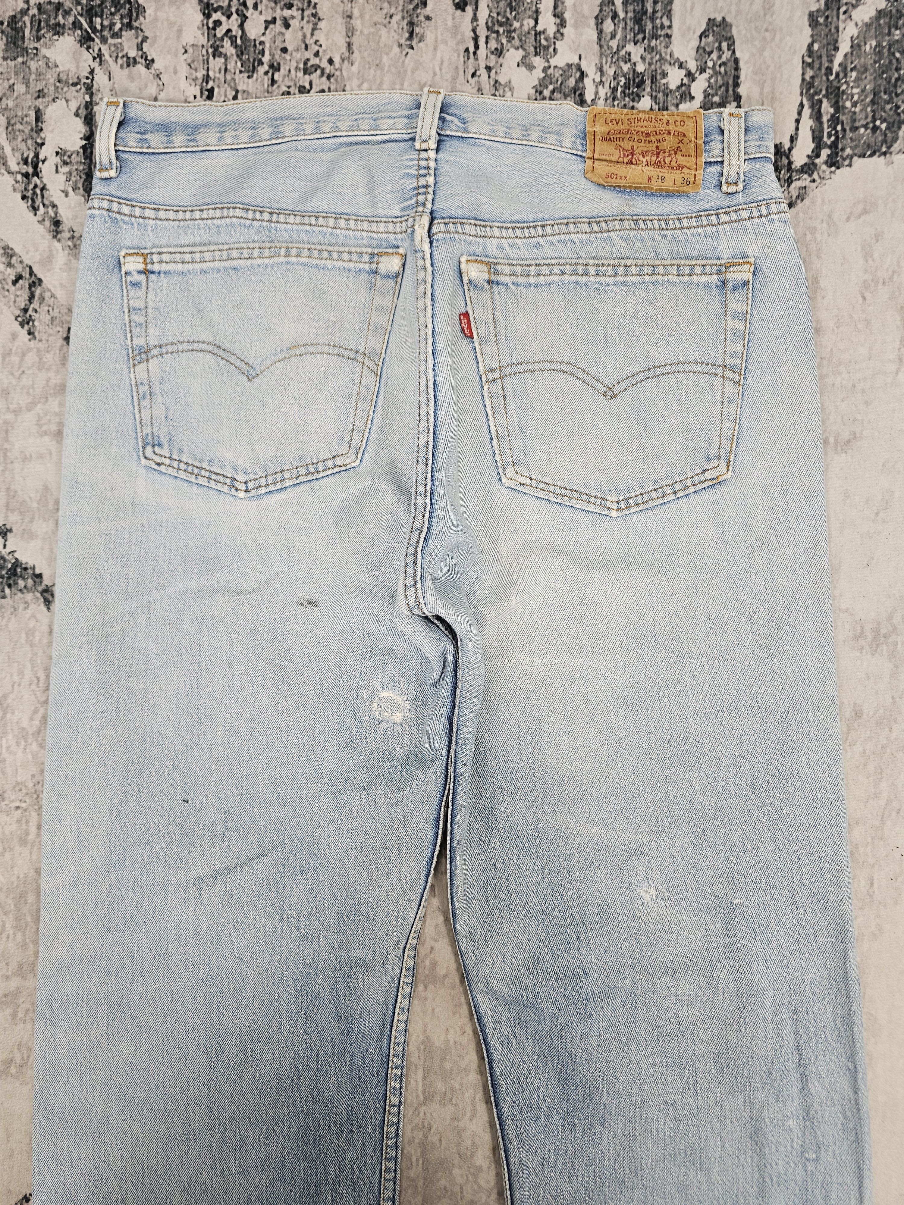 Levi's Vintage Clothing Vitg 90's LEVIS 501 Faded Made In Usa Ripped Jeans L0529 Size US 36 / EU 52 - 12 Thumbnail