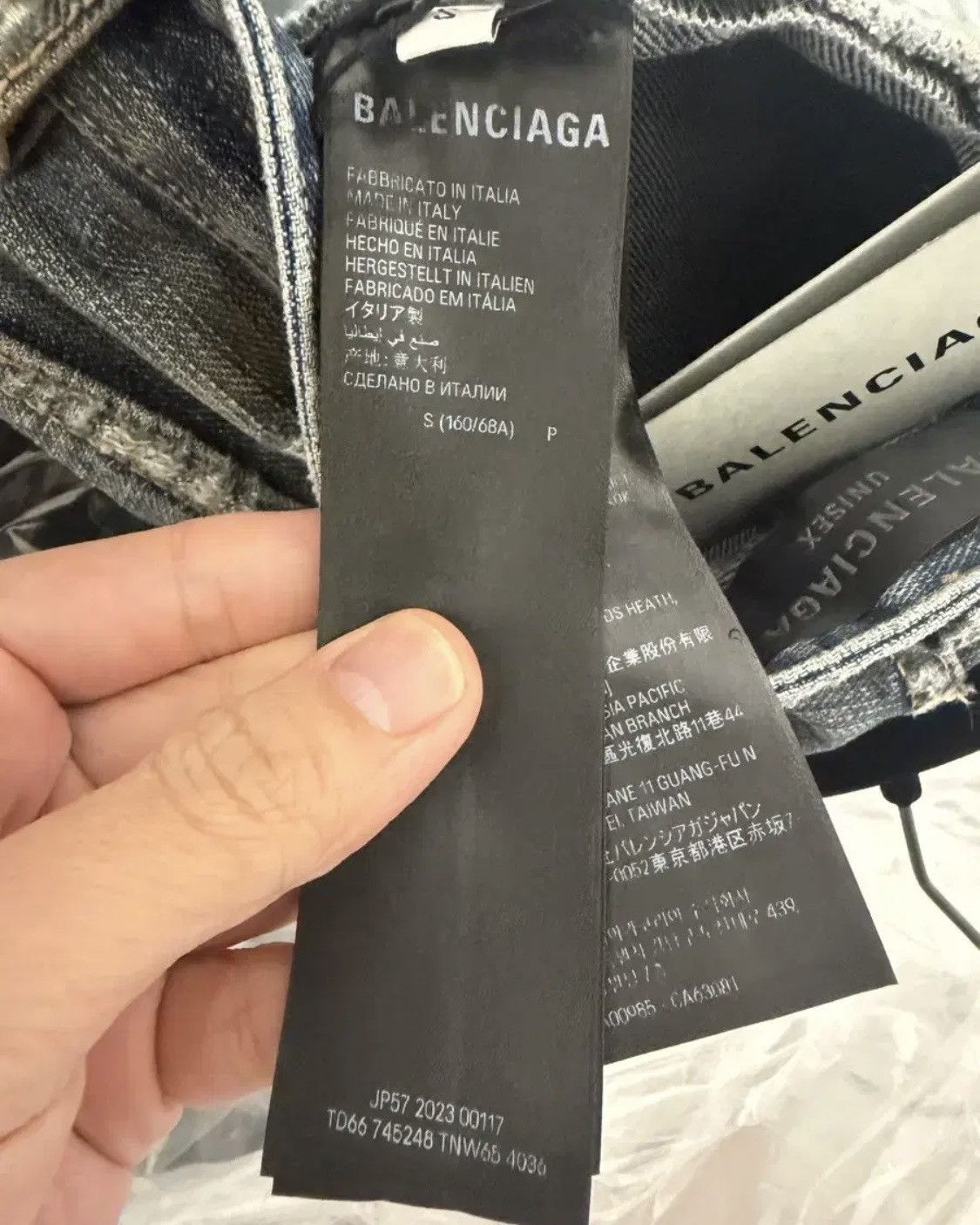 Balenciaga Balenciaga Super Destroyed Jeans Size US 31 - 10 Thumbnail
