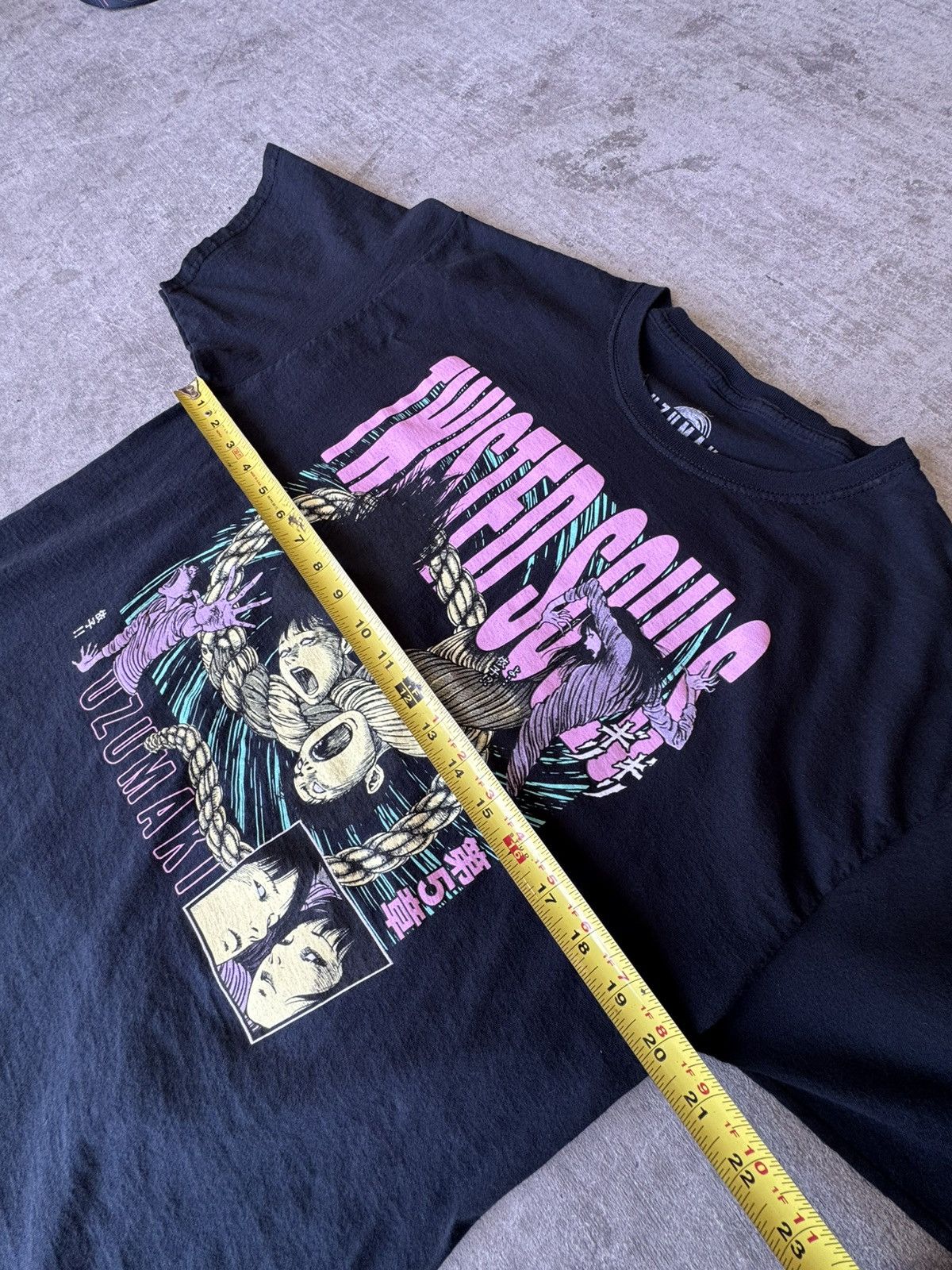 Anime Uzumaki Twisted Souls Tee Large Anime Horror Tee Size US L / EU 52-54 / 3 - 12 Thumbnail