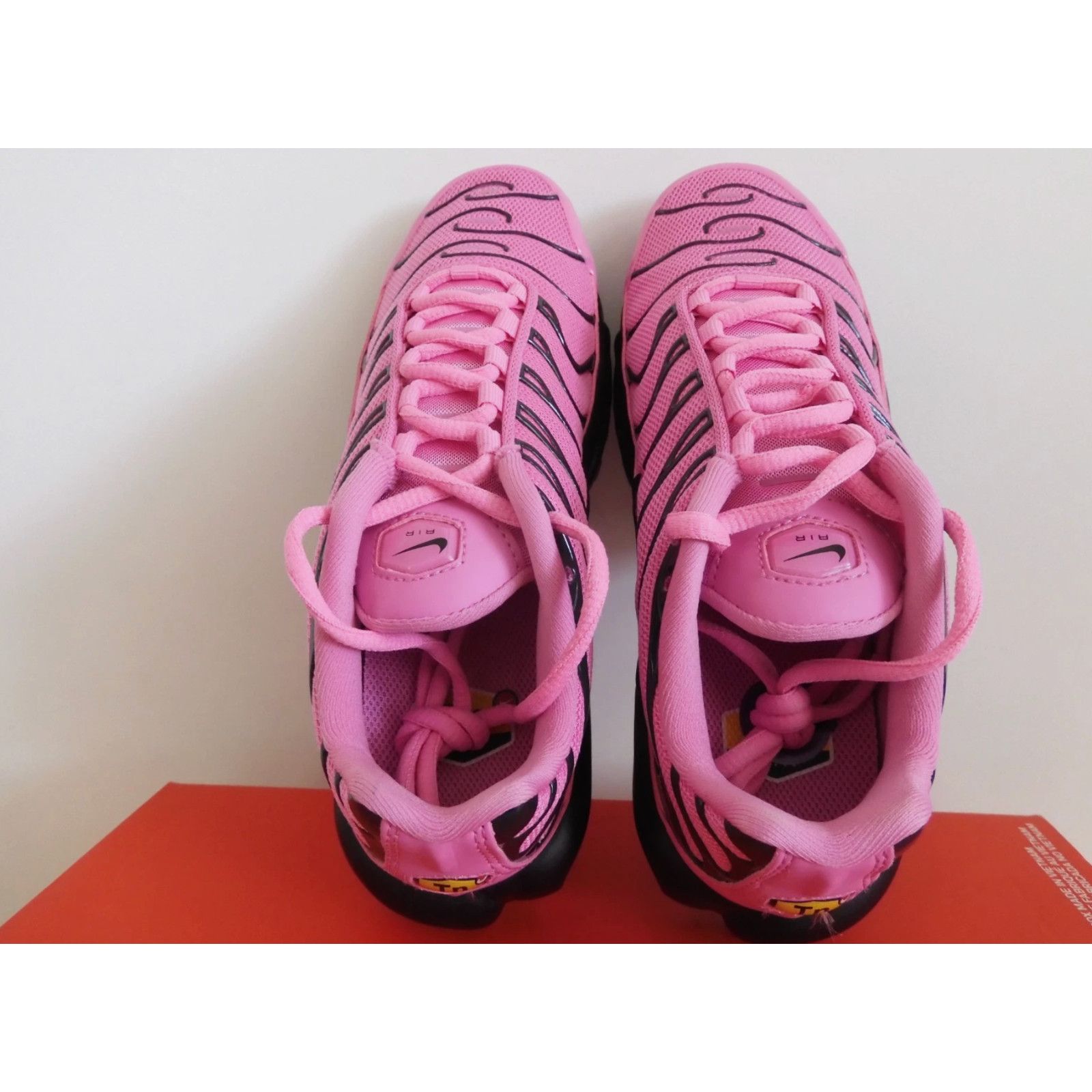 Nike Nike Air Max Plus SE Pink-Black Womens Sz 6.5 [HJ9743-601] Size US 6.5 / IT 36.5 - 6 Thumbnail