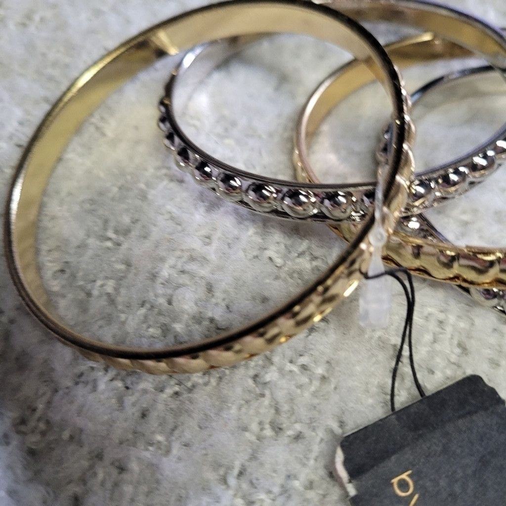 Other Bangle Bracelet by Gennaro, costume jewelry, NWT Size ONE SIZE - 2 Thumbnail
