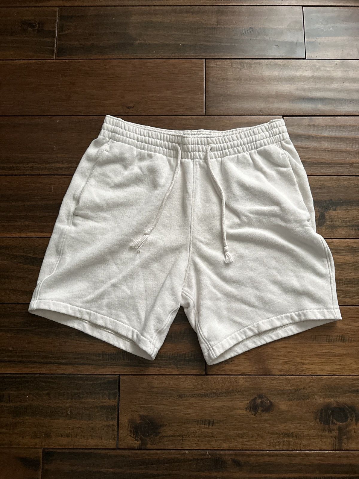 Abercrombie & Fitch XS white Abercrombie Shorts | Grailed