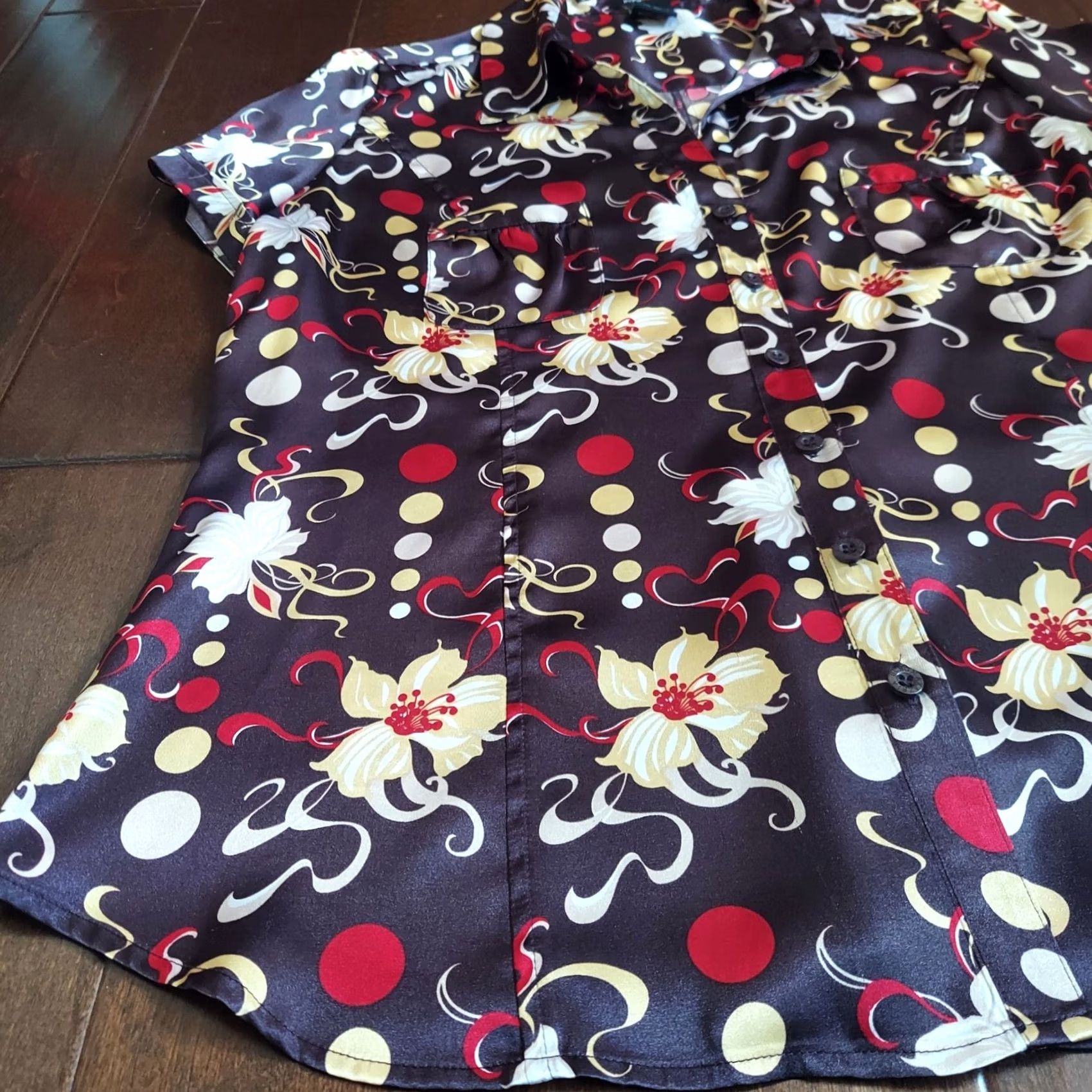 Bcbgmaxazria BCBGMAXAZRIA Women Blouse Button-Down Short Sleeve Floral V-Neck Waist XS? XL Size XL / US 12-14 / IT 48-50 - 4 Thumbnail