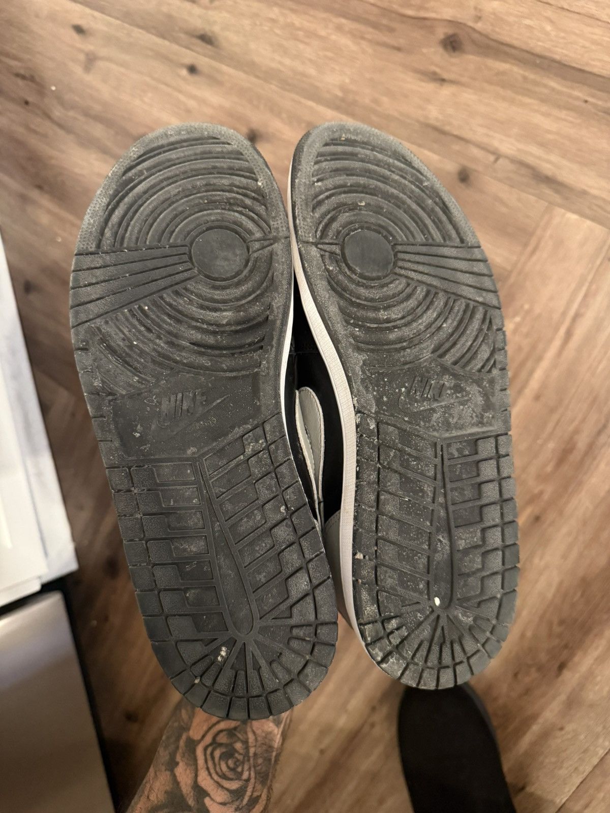 Nike Jordan 1 Low og shadow 2024 Size US 13 / EU 46 - 7 Thumbnail