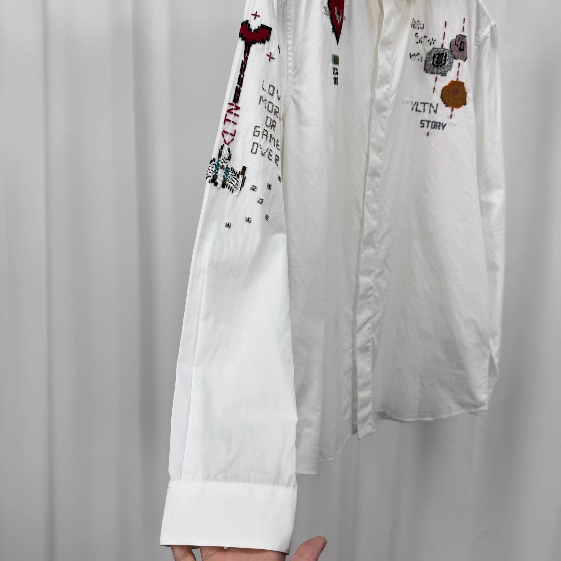 Valentino Valentino beaded embroidered logo shirt 41 95 L Size US L / EU 52-54 / 3 - 4 Thumbnail