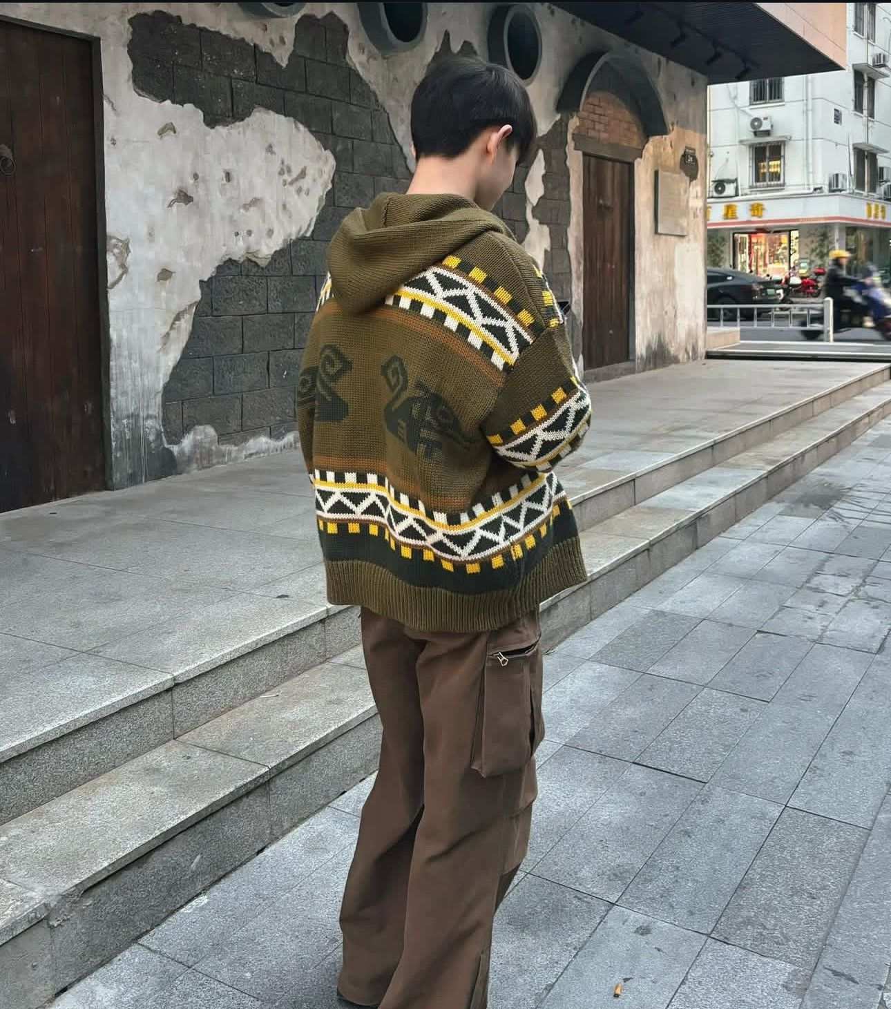 Japanese Brand ESOTERIC THING TOTEM ZIP-UP SWEATER OLIVE Size US M / EU 48-50 / 2 - 7 Thumbnail