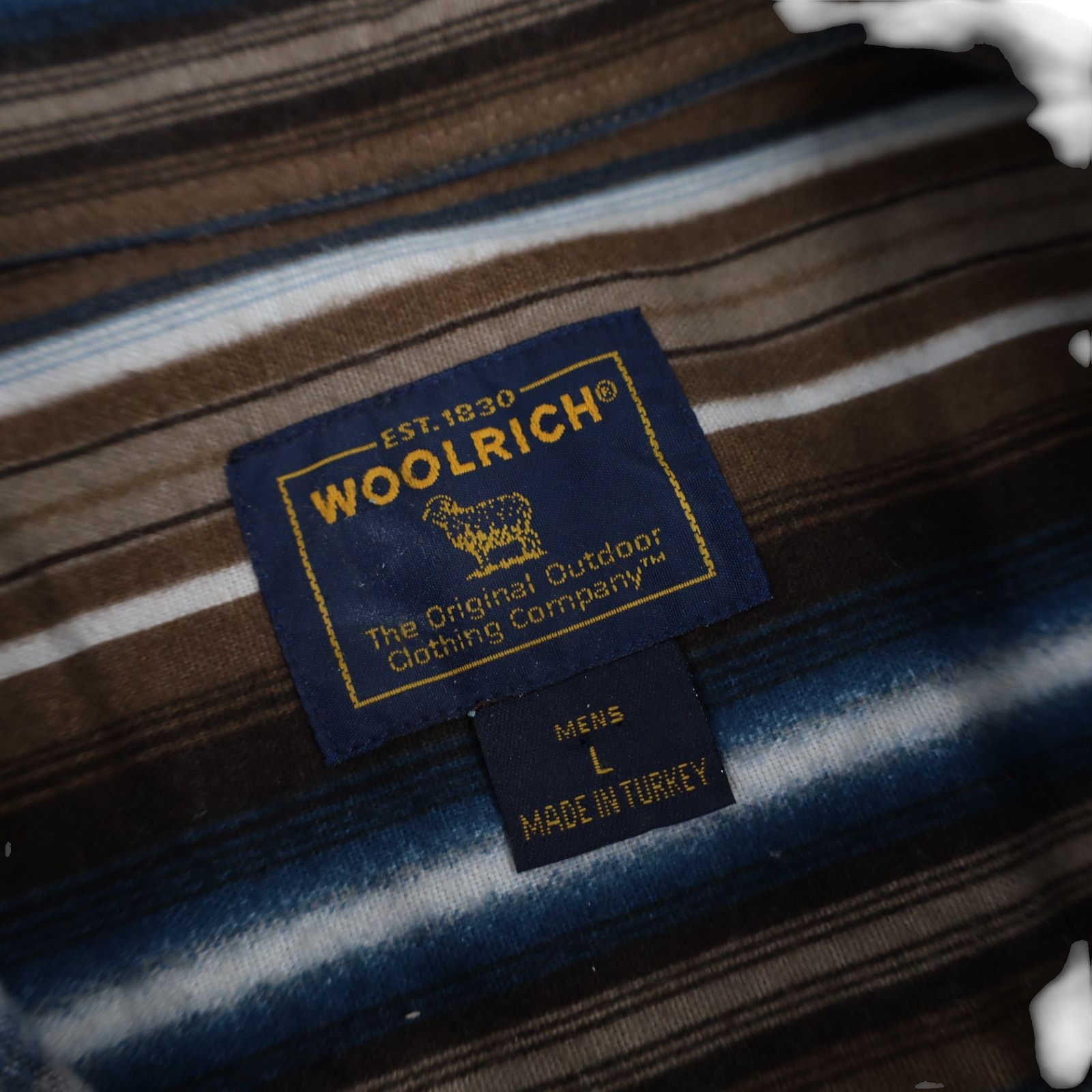 Vintage × Woolrich Woolen Mills Vintage Woolrich Aztec Design Thick Flannel Shirt Size US L / EU 52-54 / 3 - 5 Thumbnail