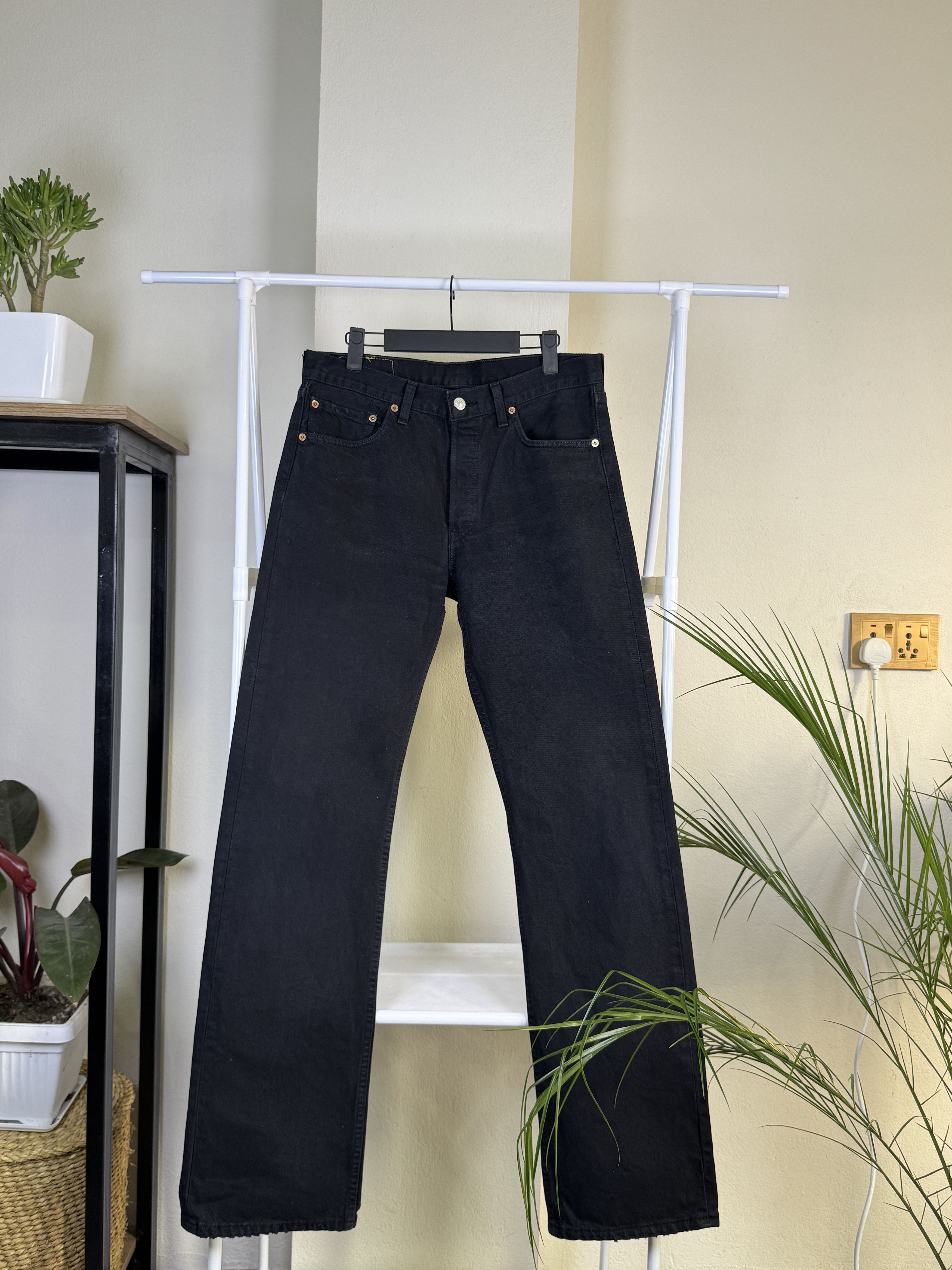 Levi's Levis 501 Jeans 32x34 (black) Made in Turkey in 2004 Size US 32 / EU 48 - 1 Thumbnail