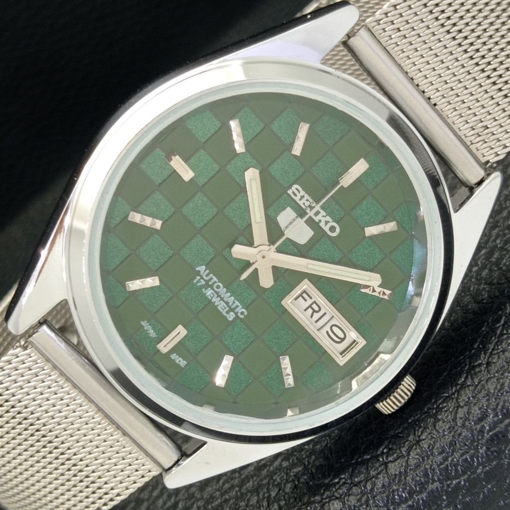 Seiko REFURBISHED VINTAGE SEIKO 5 AUTO JAPAN MENS WATCH a440235 Size 38 - 1 Thumbnail
