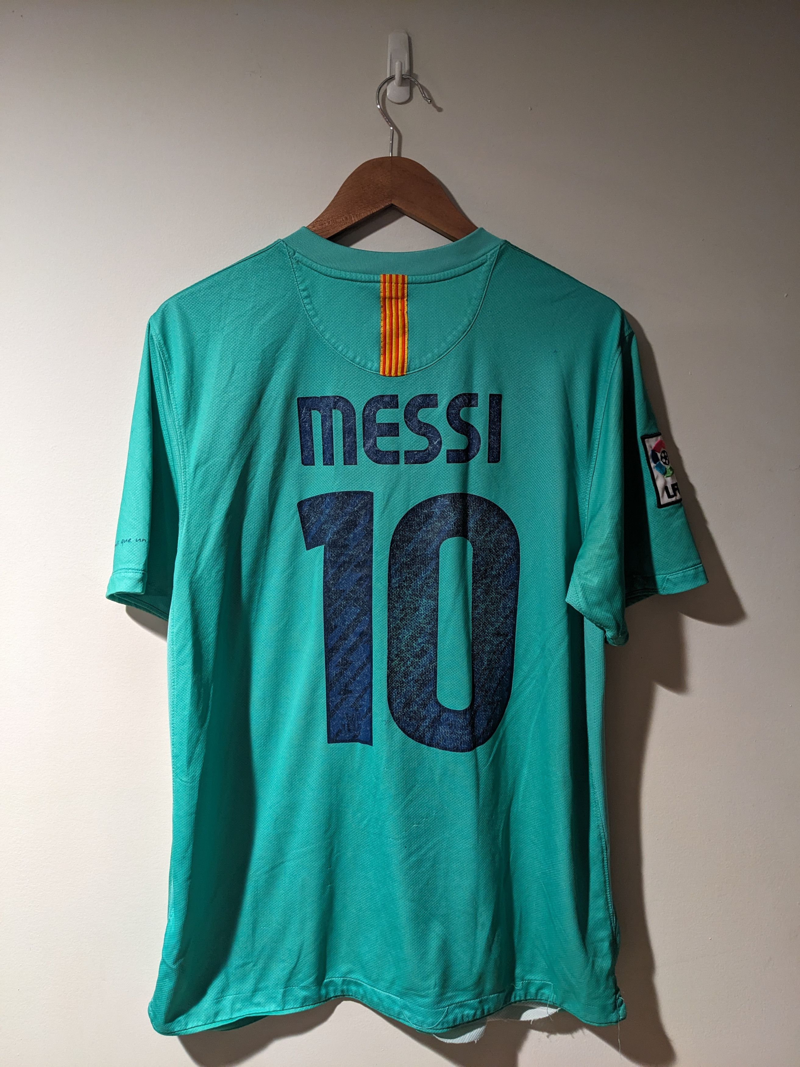 Nike FC Barcelona 2010 / 2011 Nike Jersey Messi Soccer Football Size US L / EU 52-54 / 3 - 17 Thumbnail