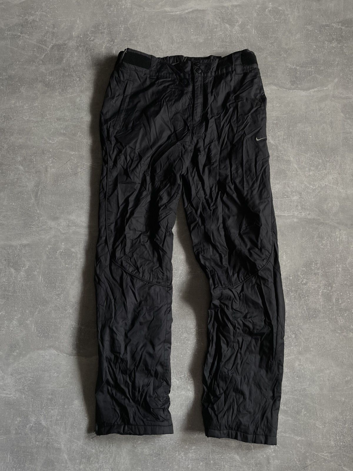 Nike Vintage Nike ACG pants ski tn swoosh joggers nylon black Size 34" / US 12 / IT 48 - 1 Thumbnail