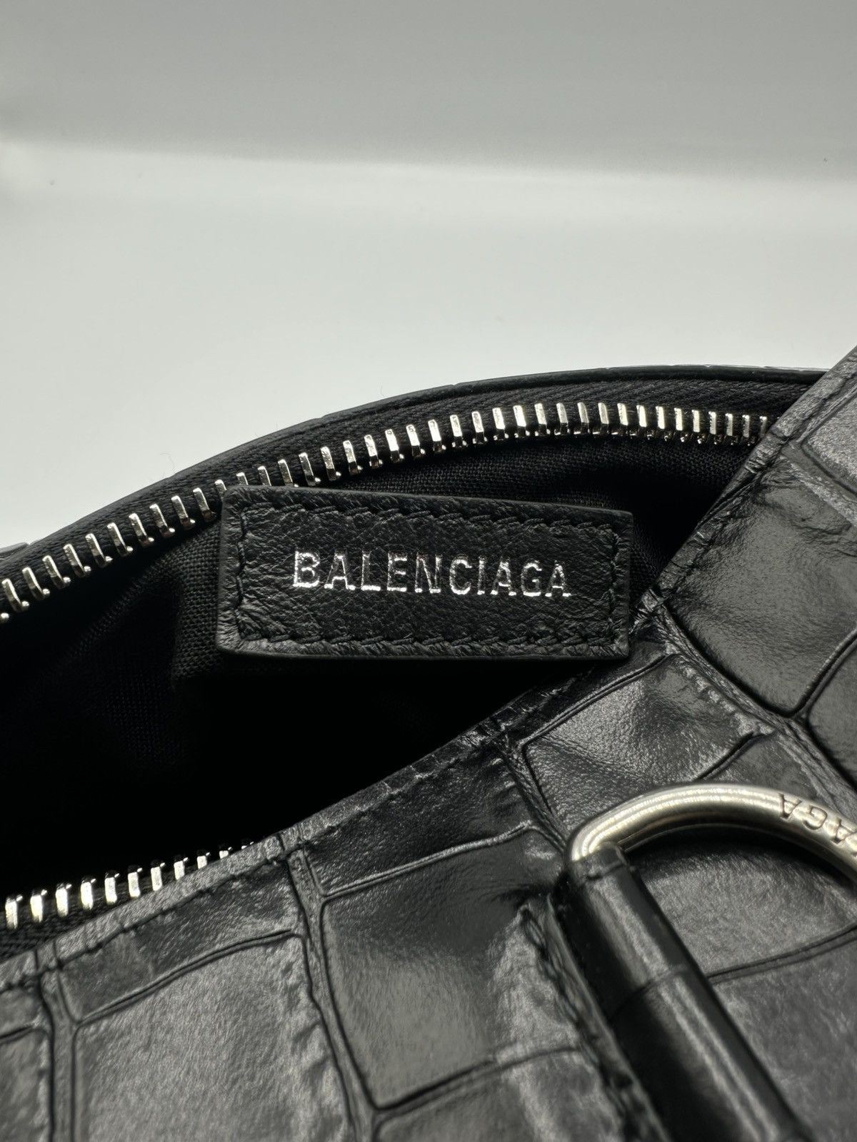 Balenciaga Balenciaga Black Croc Embossed Small Superbusy Sling Bag Size ONE SIZE - 13 Thumbnail