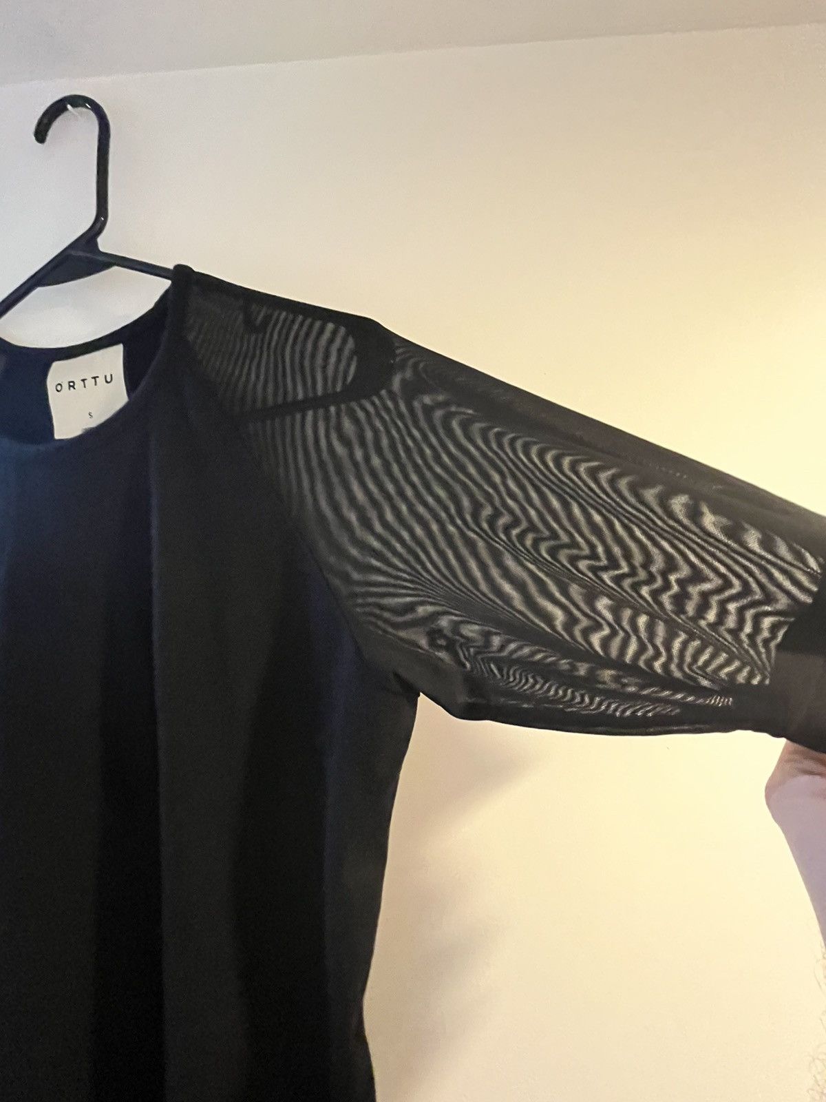 Other Orttu Raglan tee with mesh sleeves Size US S / EU 44-46 / 1 - 3 Thumbnail