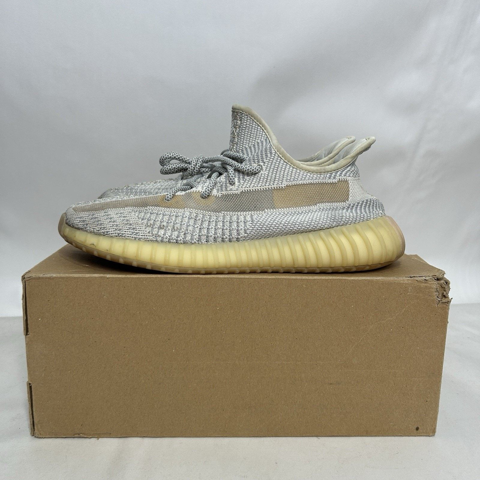 Adidas Adidas Yeezy Boost 350 V2 “Lundmark Non-Reflective” 2019 Size US 10.5 / EU 43-44 - 6 Thumbnail