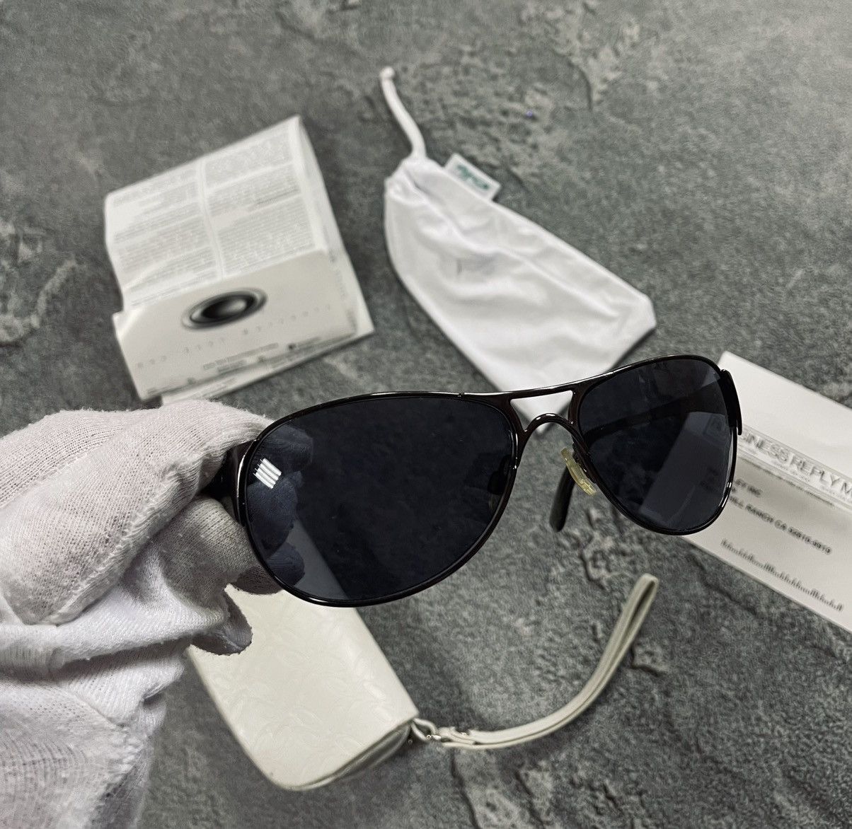 Oakley Oakley Restless 05-718 CE 130 Chrome Gray Aviator Sunglasses Size ONE SIZE - 6 Thumbnail