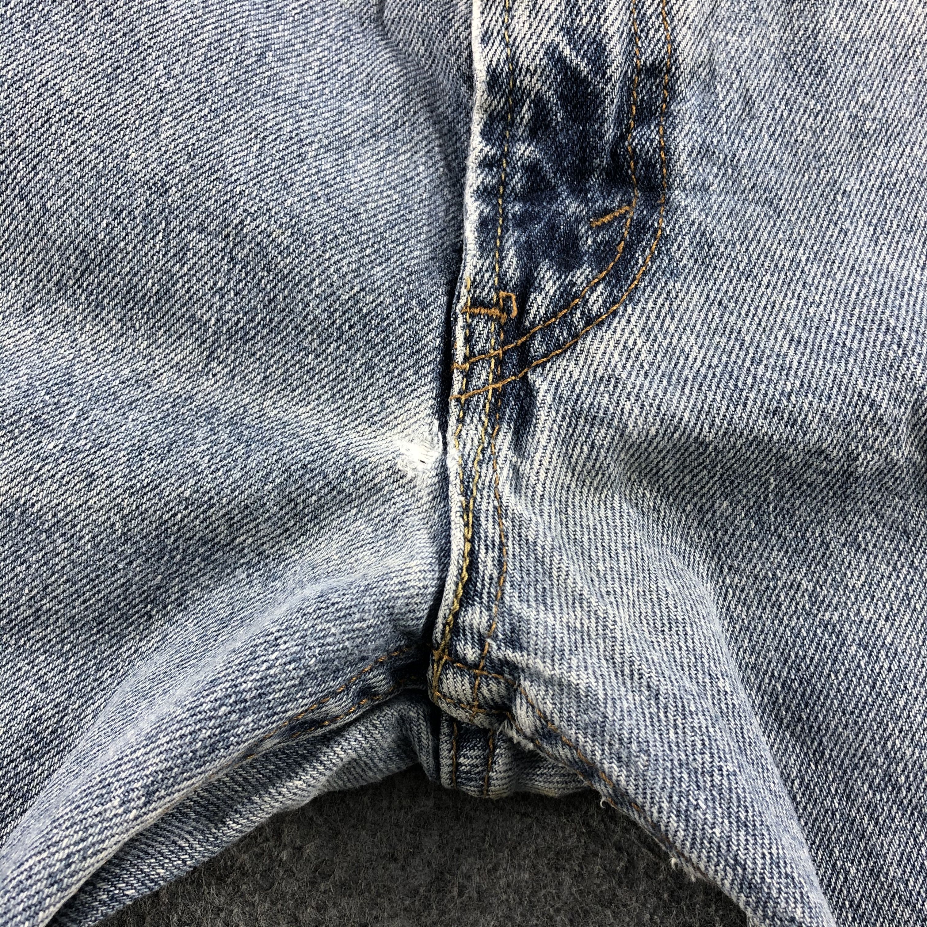 Levi's Vintage Light Wash Levis 505 Jeans-J2046 Size US 34 / EU 50 - 8 Thumbnail