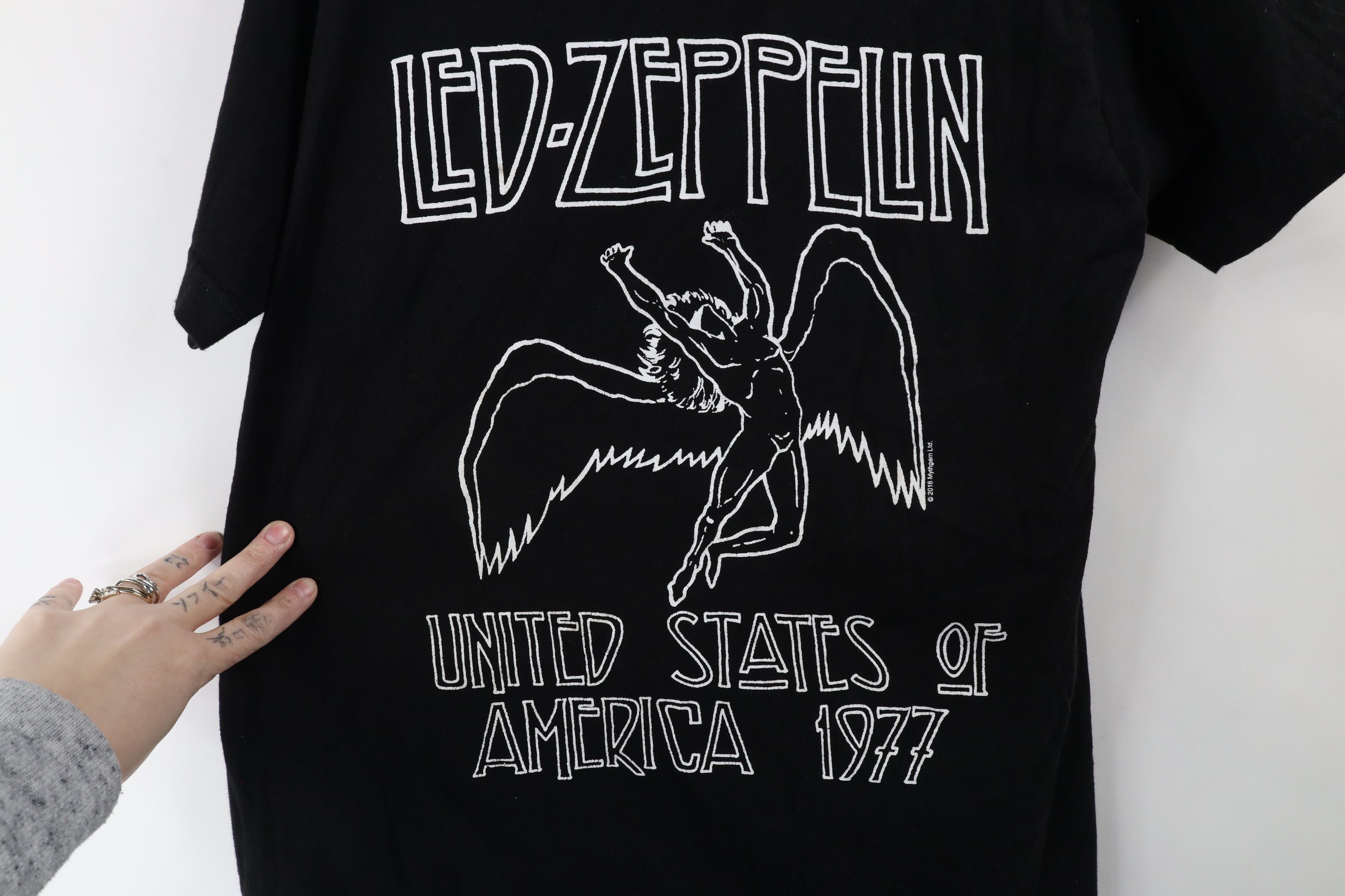 Vintage Vintage Y2K United States Tour Led Zeppelin Band T-Shirt Size M / US 6-8 / IT 42-44 - 4 Thumbnail