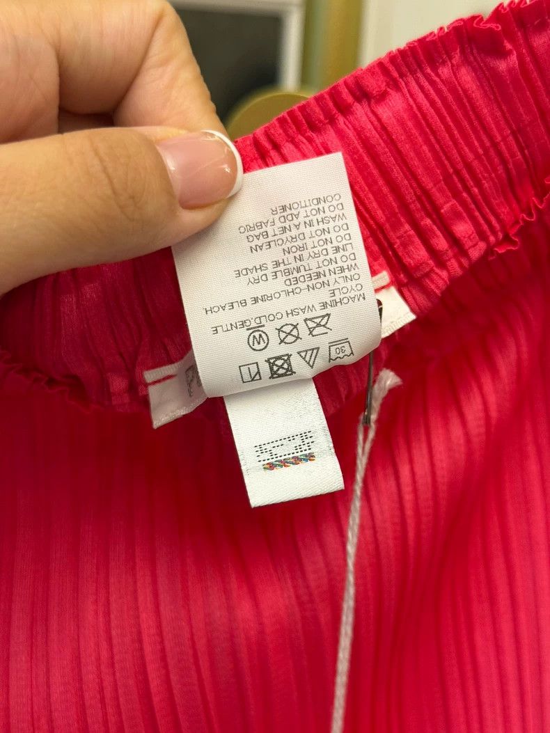 Issey Miyake Issey Miyake size:3 Red pleated trousers Size 31" - 6 Thumbnail