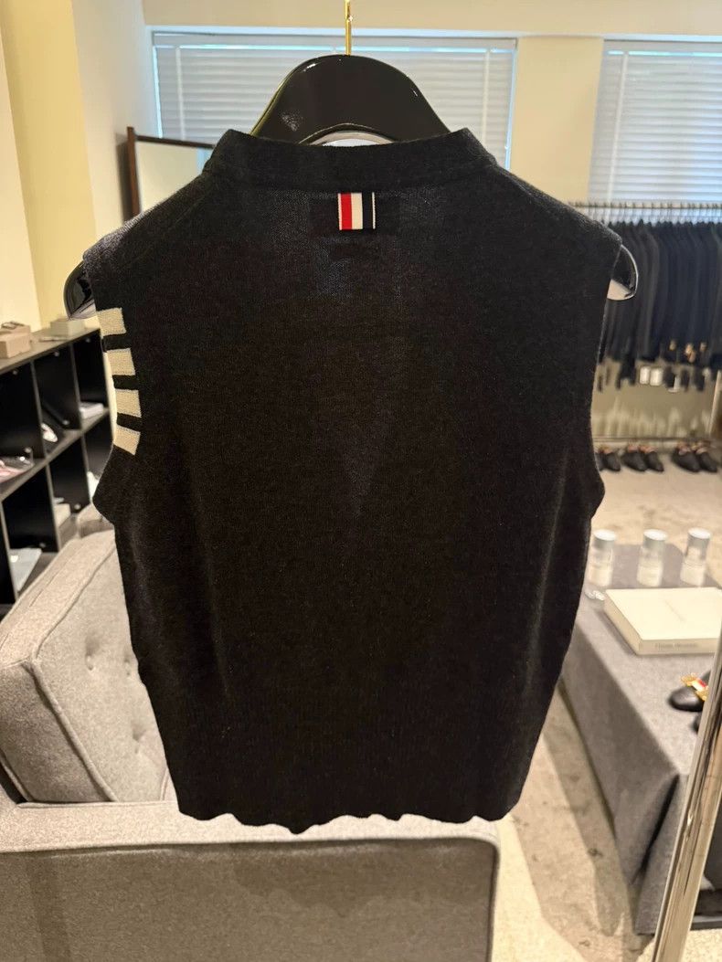 Thom Browne Thom Browne size2 Sheepskin vest Size US M / EU 48-50 / 2 - 2 Thumbnail