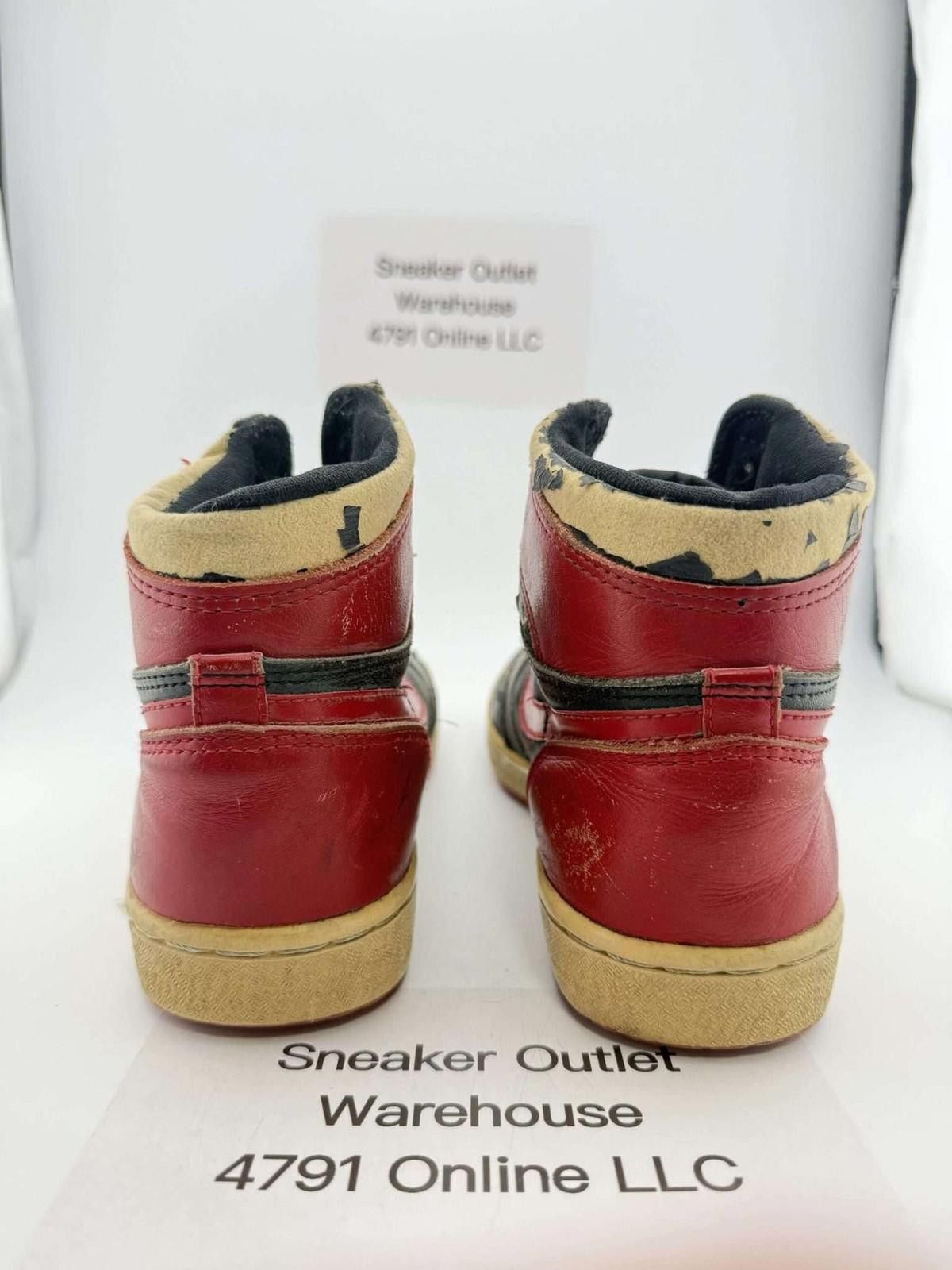 Nike ORIGINAL Nike Air Jordan 1985 Bred Sneakers US 6 Used No Box Size US 6 / EU 39 - 4 Thumbnail