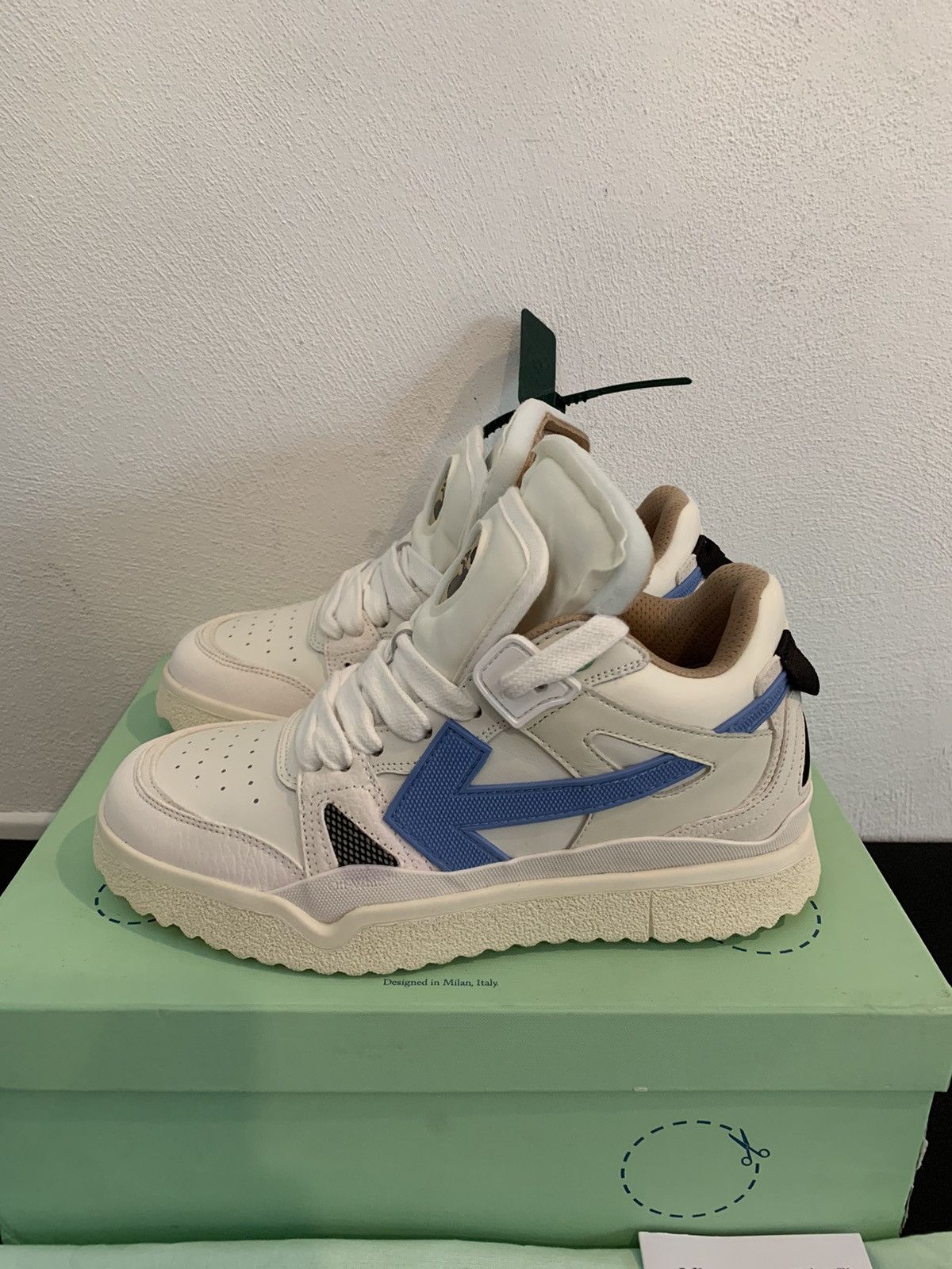 Off-White Off-White MidTop Sponge SNKRS Pristine Size US 7 / EU 40 - 3 Thumbnail