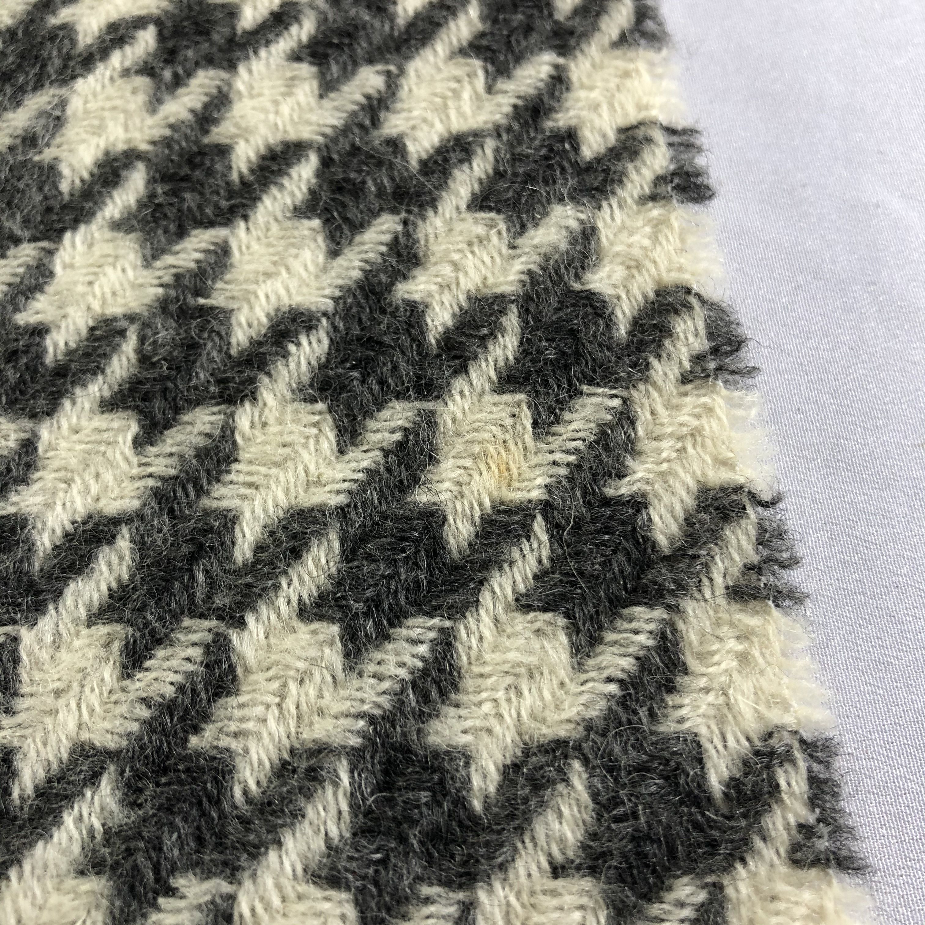 Pierre Balmain Balmain Houndstooth Cashmere Scarf Muffler Neckwear V2407 Size ONE SIZE - 6 Thumbnail