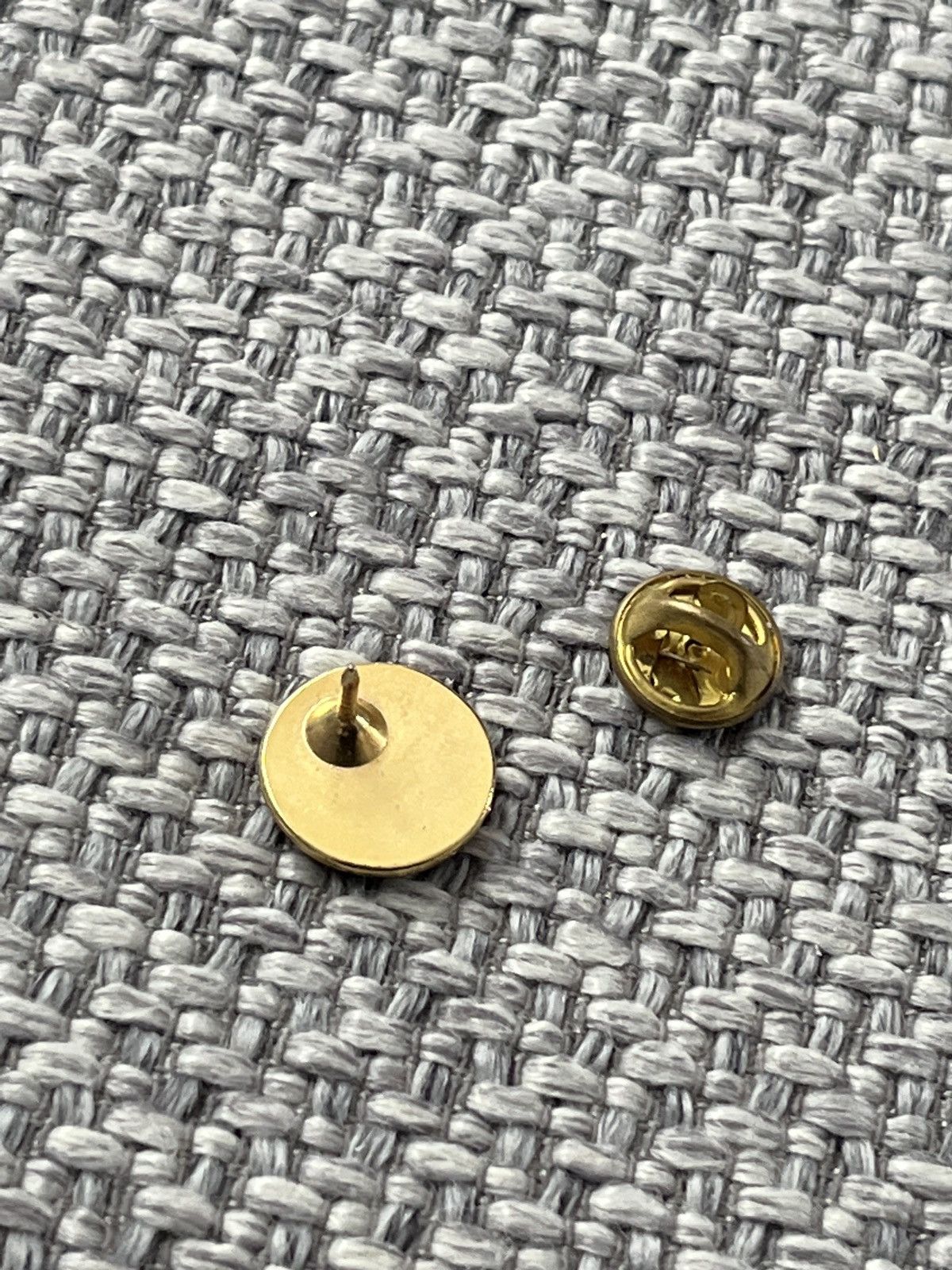 BMW × Vintage B.M.W vintage pin Size ONE SIZE - 6 Thumbnail