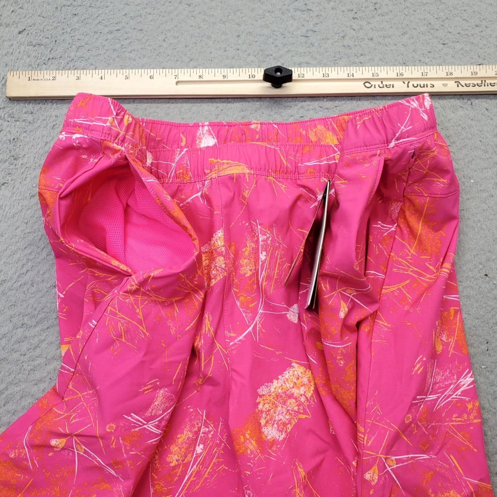 The North Face The North Face Wander Shorts Mens XL Multicolor FlashDry Zip Pocket Elastic Waistband Size US 36 / EU 52 - 7 Thumbnail