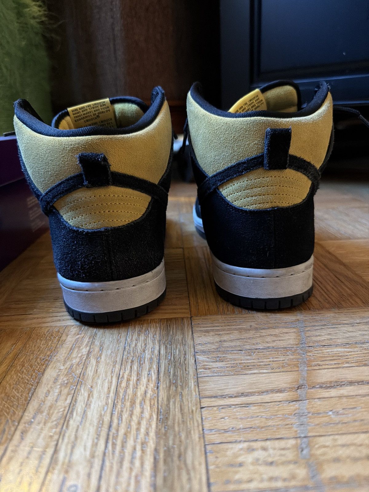 Nike SB Nike SB Dunk High Pro Reverse Goldenrod Size US 10.5 / EU 43-44 - 6 Thumbnail