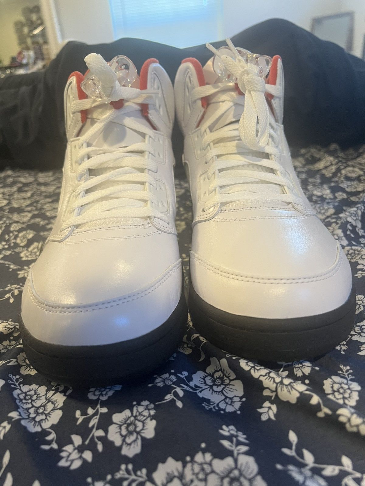 Nike Jordan 5 Retro White Fire Red Size US 11.5 / EU 44-45 - 3 Thumbnail