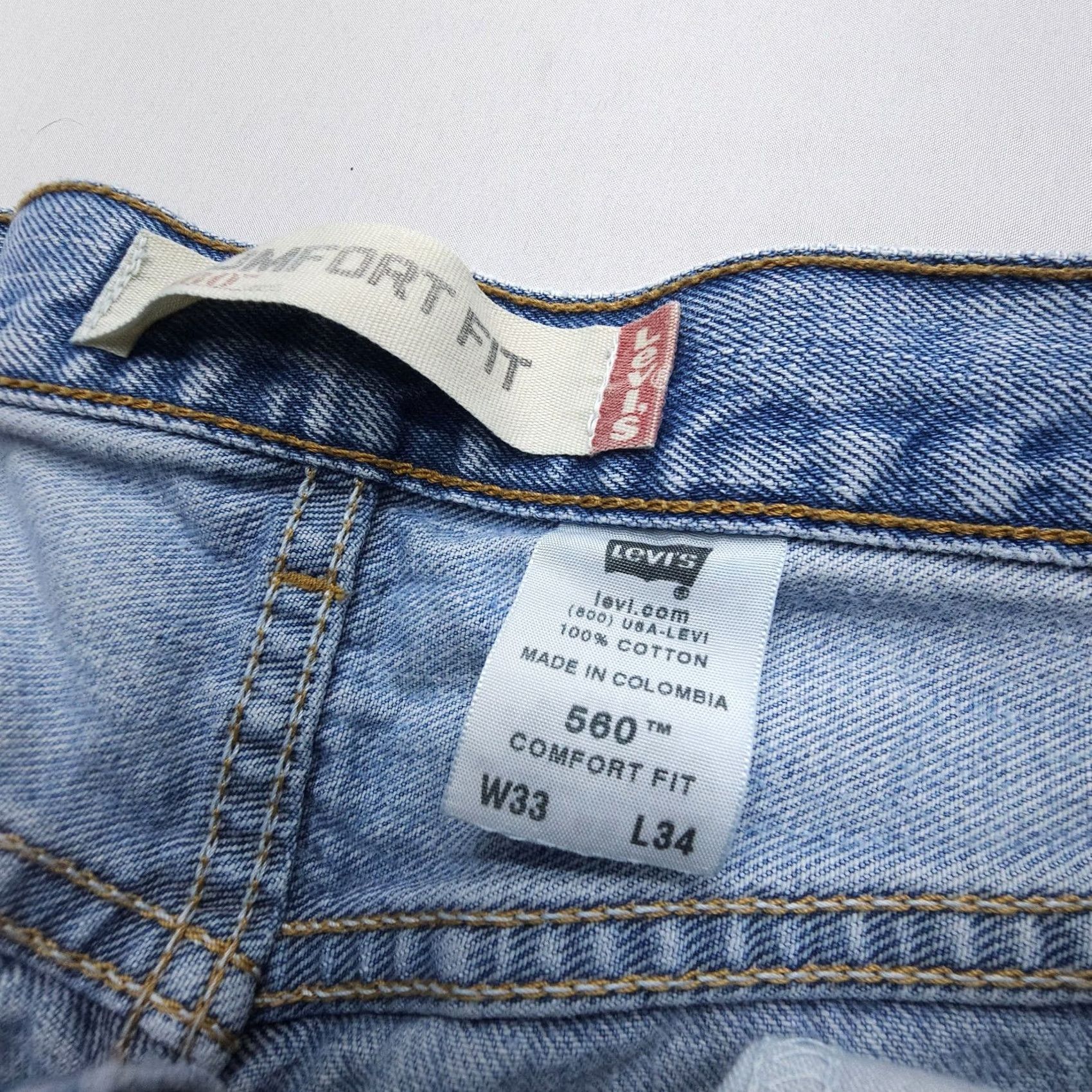 Levi's VINTAGE Levi's 560 Jeans Mens 33x34 Light Blue Denim 90s USA Baggy Relaxed Comfortable Pockets Size US 33 - 5 Thumbnail