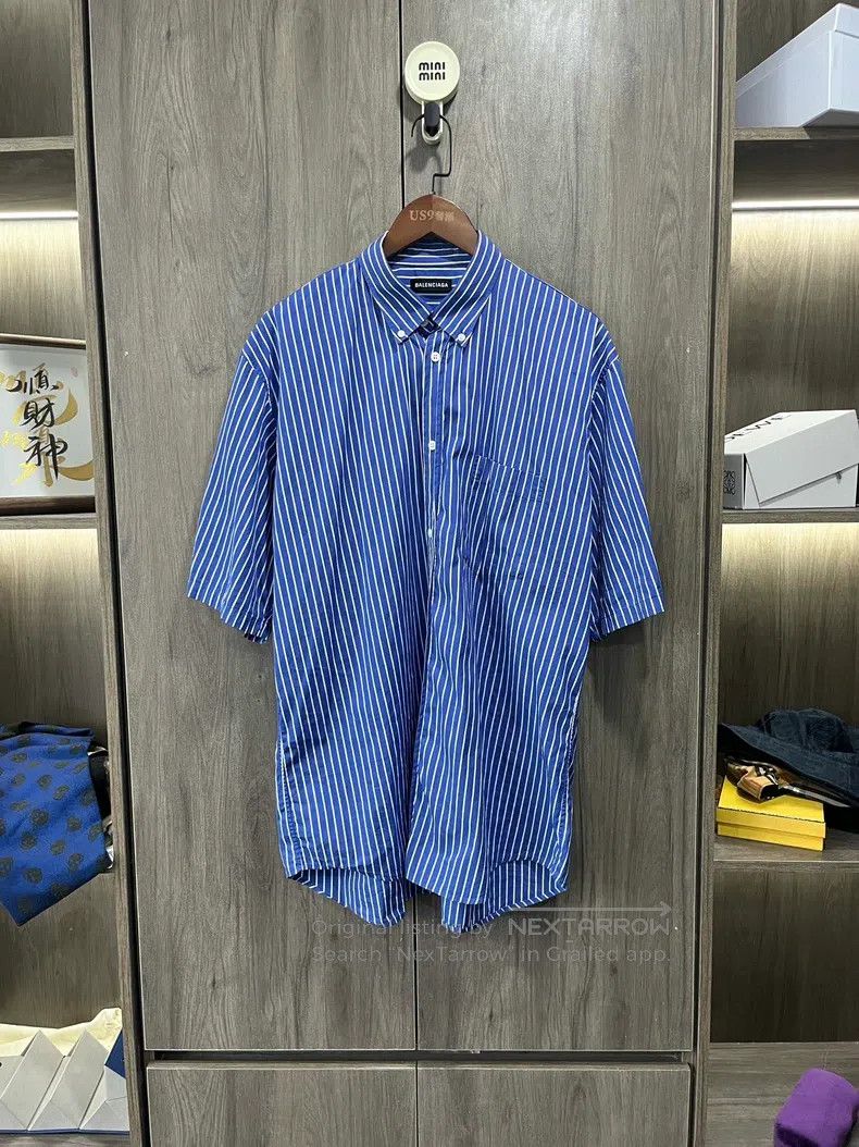 Balenciaga Balenciaga size 39 Blue Striped Shirt Size US S / EU 44-46 / 1 - 1 Thumbnail