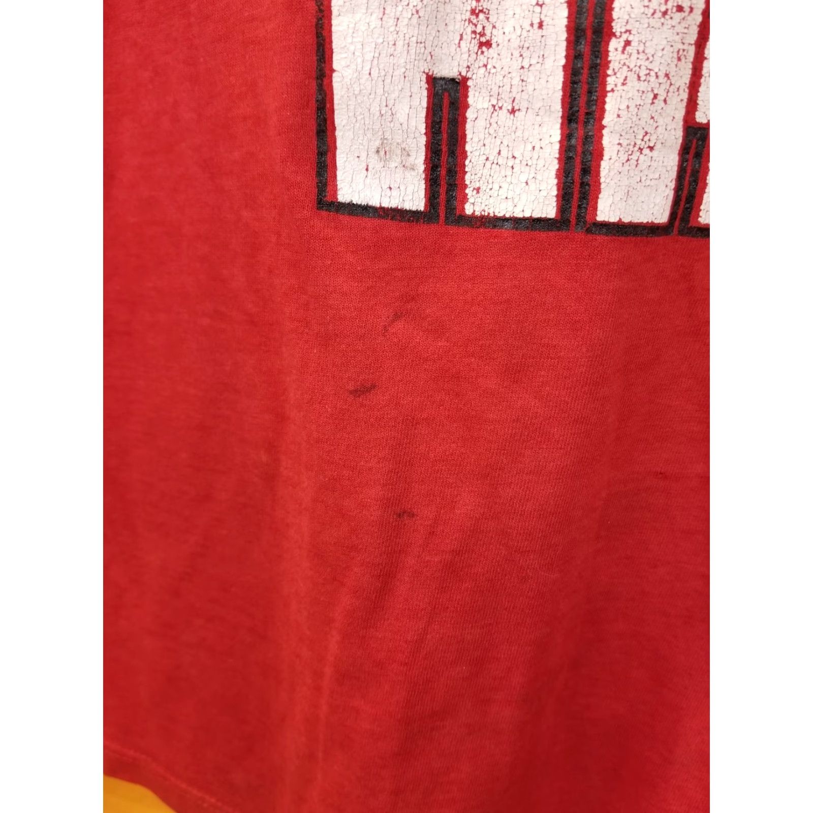 Vintage VINTAGE 80' ON THE ROAD WITH THE HAWKS HILAND BASKEBALL RED T-SHIRT SZ M WORN T-Shirt Size US M / EU 48-50 / 2 - 3 Thumbnail
