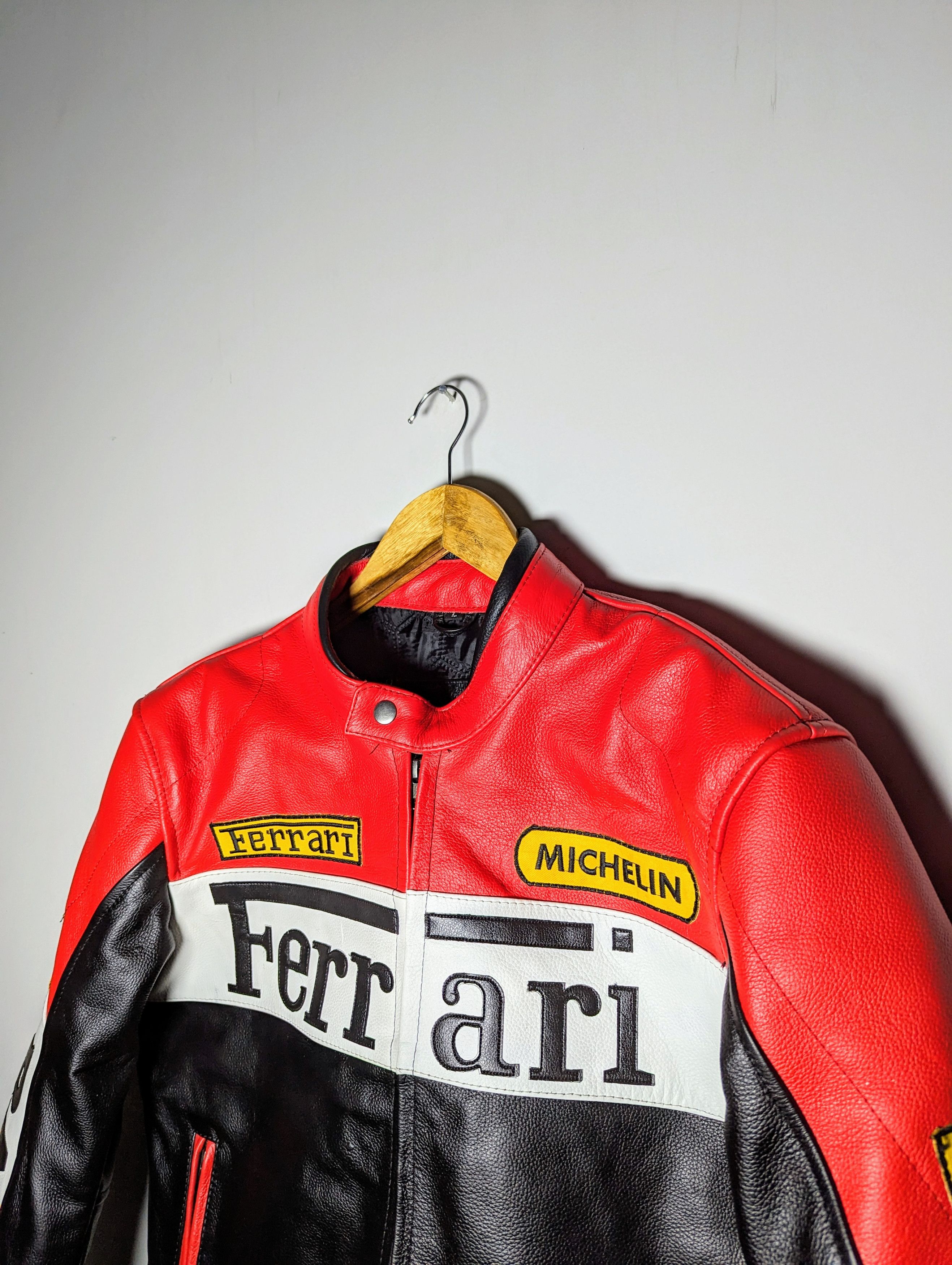 Ferrari Rare Ferrari Racing Leather Jacket Vintage Streetwear Size US S / EU 44-46 / 1 - 5 Thumbnail