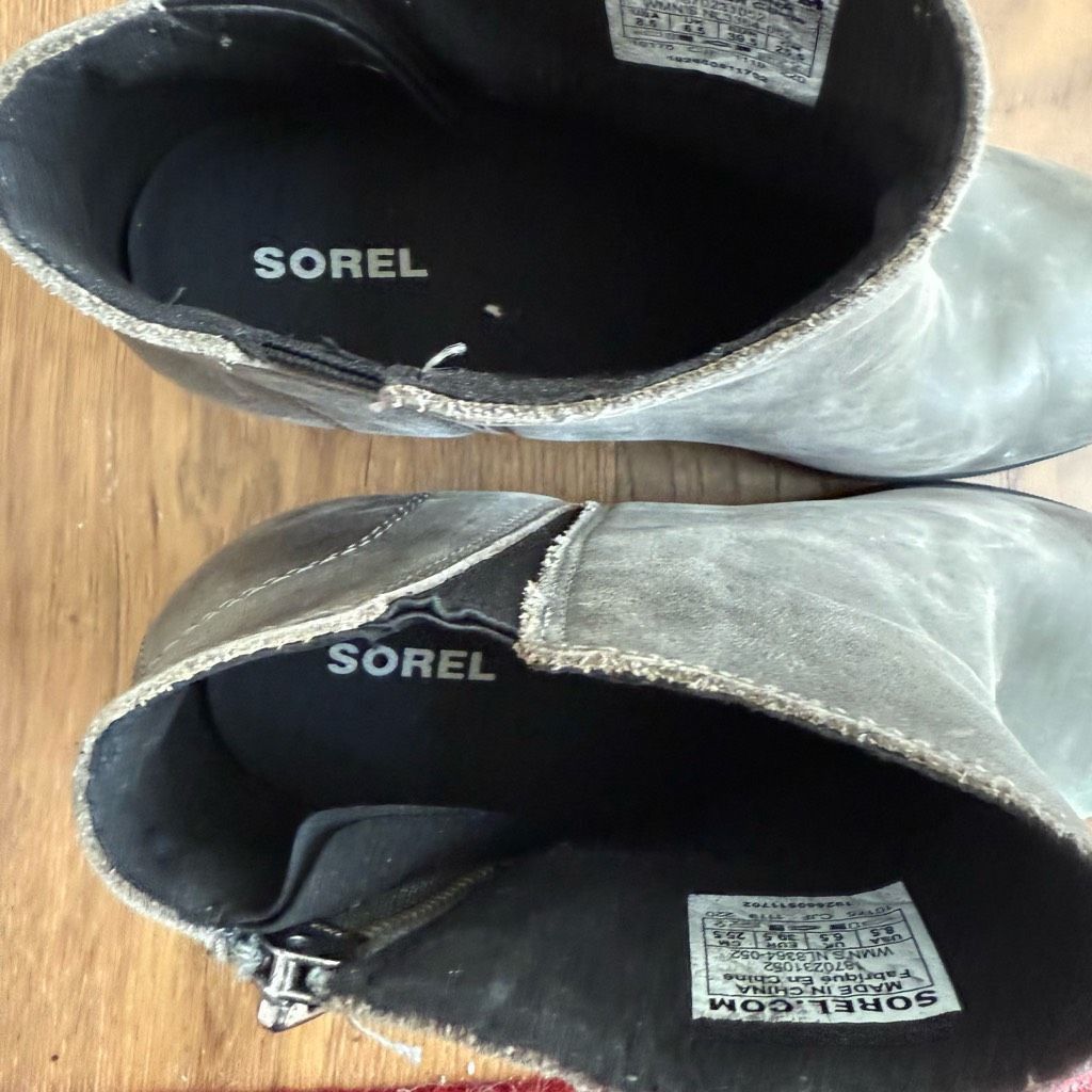SOREL Sorel Women's Joan of Arctic Wedge II Zip Boots Quarry 8.5 Size US 8.5 / IT 38.5 - 9 Thumbnail