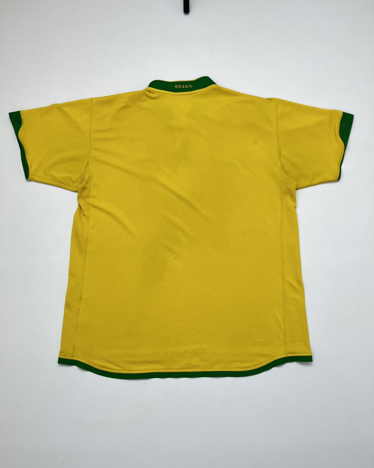 Nike Brazil Vintage Soccer Jersey 00s Size US L / EU 52-54 / 3 - 17 Thumbnail