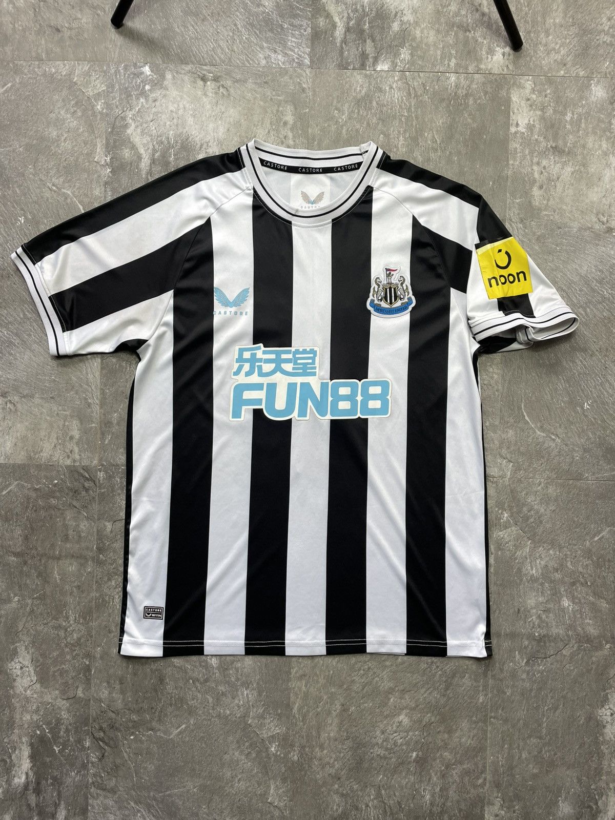 Castore Newcastle United 2022/23 Home Jersey Bruno G. #39 Castore L Size US L / EU 52-54 / 3 - 2 Thumbnail
