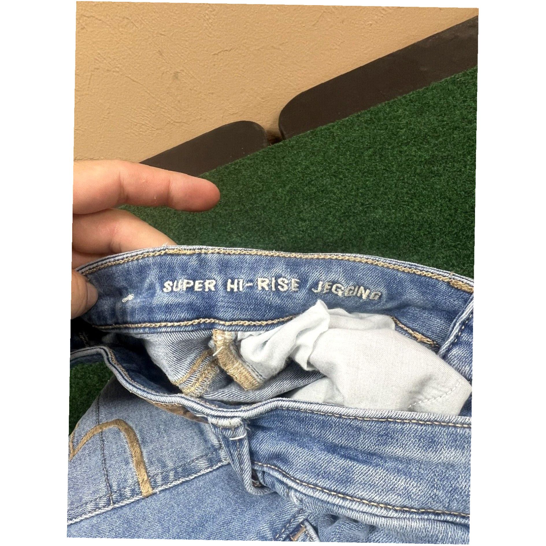 American Eagle Outfitters American Eagle Hi-Rise Jegging Denim Jeans Size 2 Super Stretch Blue SHORT 25x26 Size 42" / US 20 - 3 Thumbnail