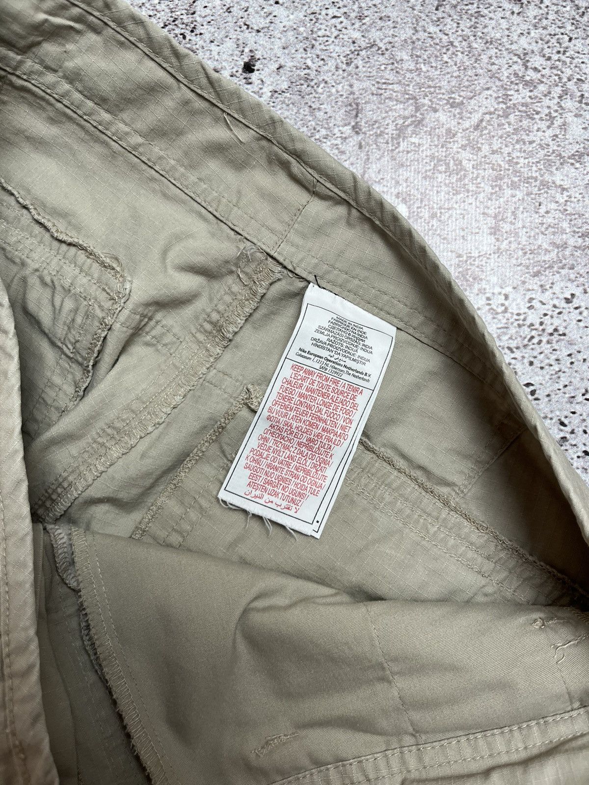 Nike × Vintage 🔥Vintage Nike Cargo Pants Track Nylon Drill Y2K style Swoosh Size US 34 / EU 50 - 5 Thumbnail